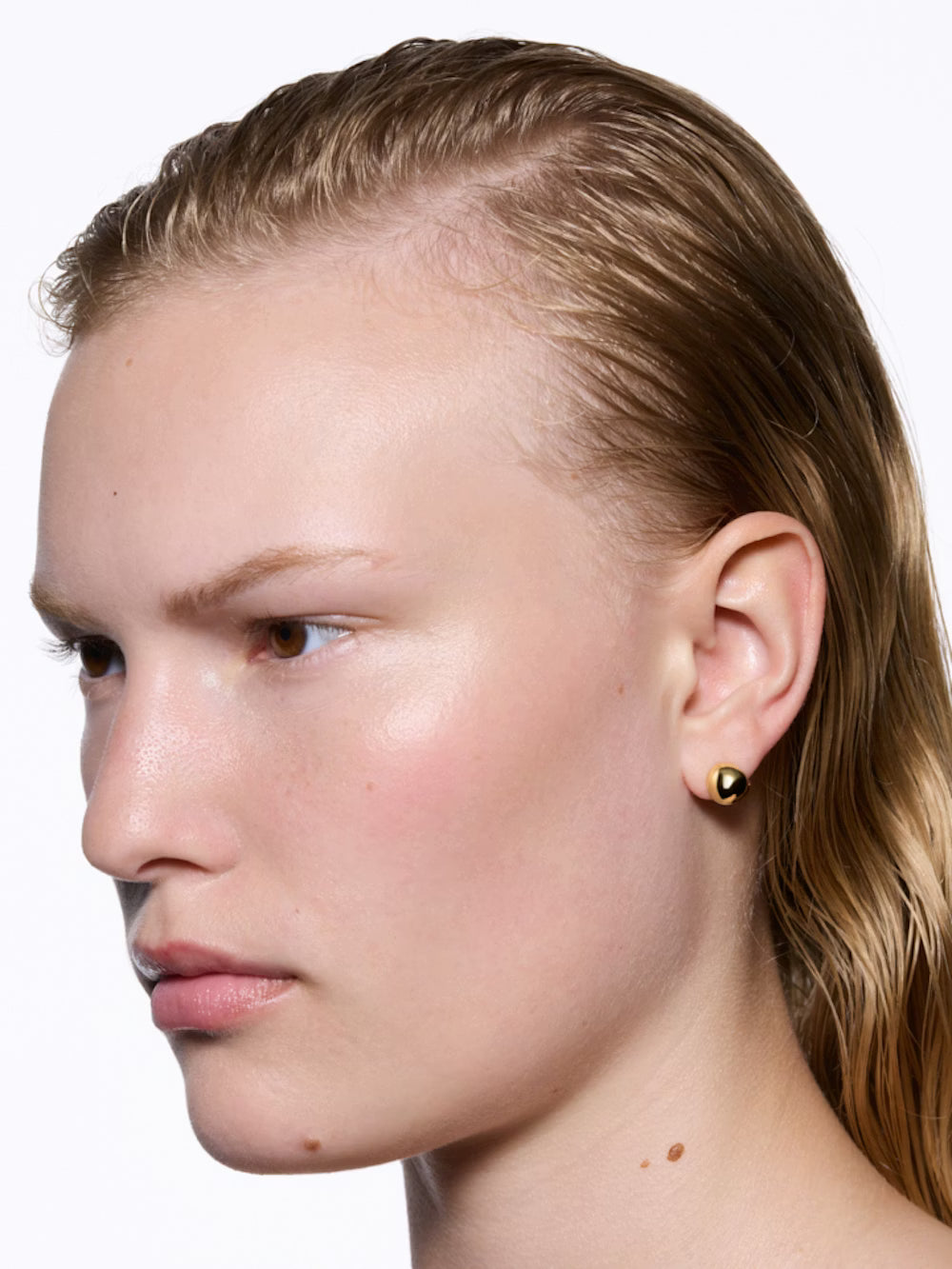 FLYNN HUGGIE PAIR IN GOLD EARRINGS MARIA BLACK 