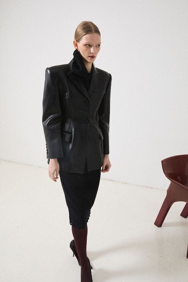 FAUX LEATHER BLAZER IN BLACK BLAZER LA PISCINE 