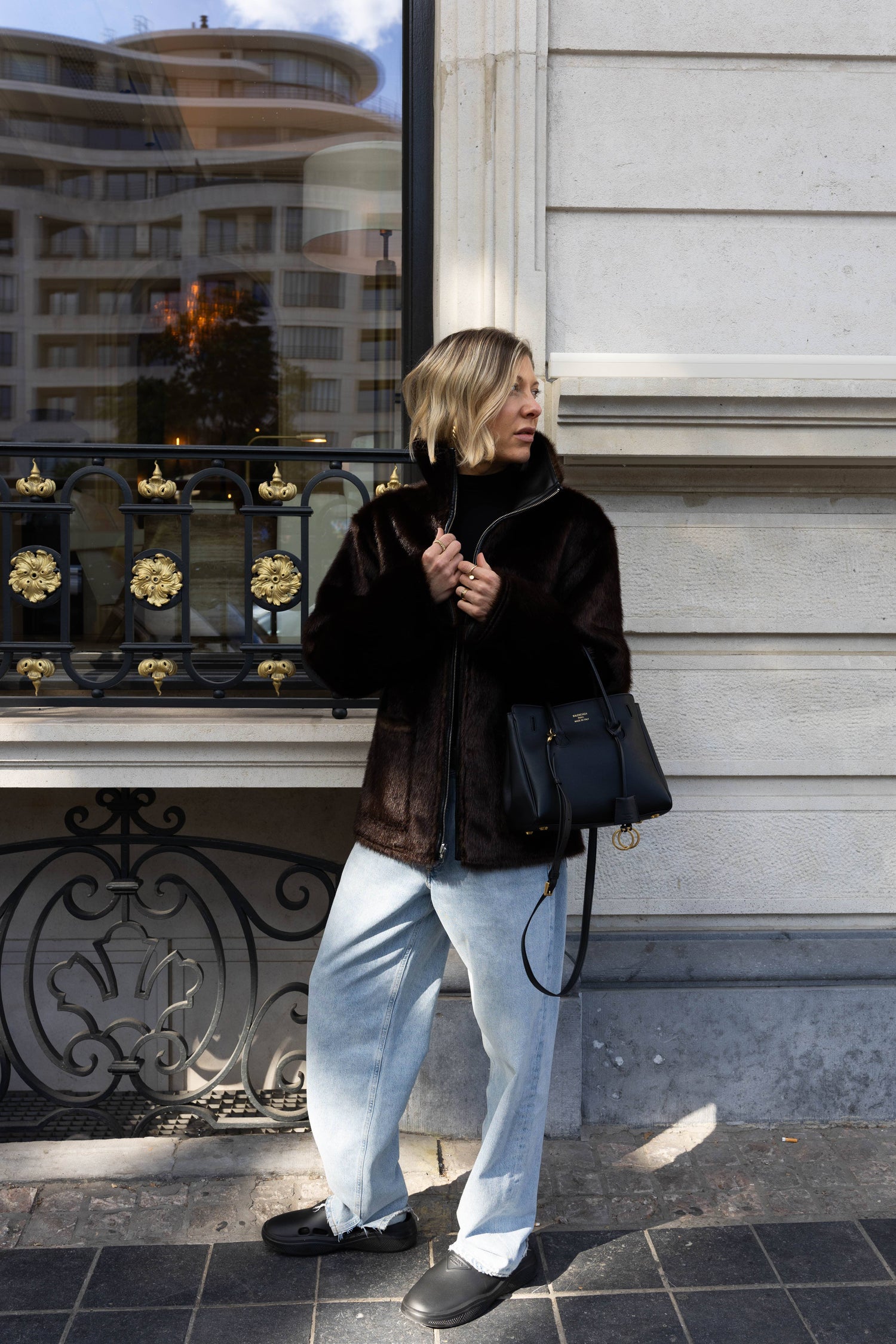 BRELLA JACKET IN BLACK/BROWN JACKET STAND STUDIO 