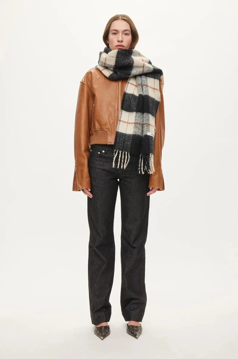 CHECK SCARF IN BLACK OFF WHITE ACCESSORIES OVAL SQUARE 