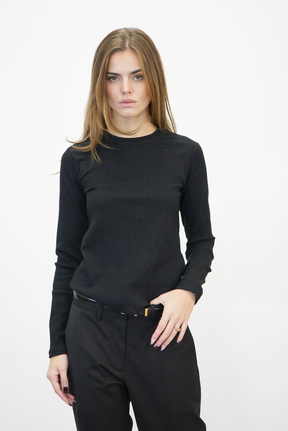 LONGSLEEVE SERENA T-SHIRT IN BLACK T-SHIRT CARHARTT 