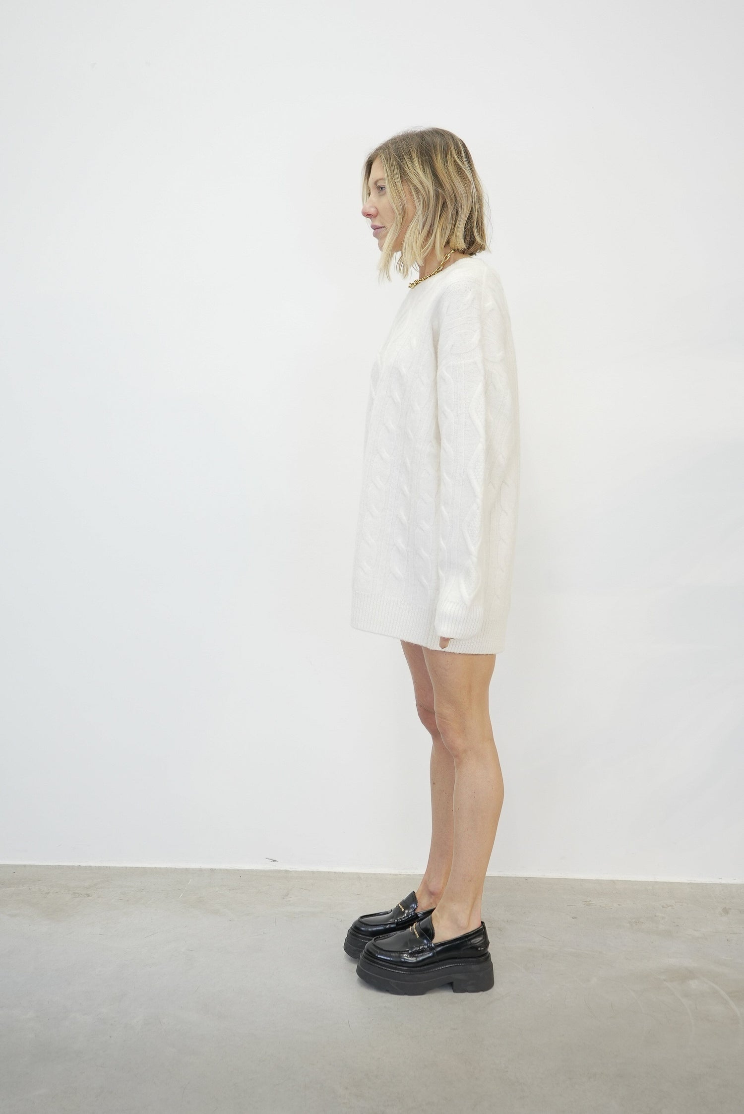 NERIAH SWEATER IN OFF WHITE SWEAT STAND STUDIO 