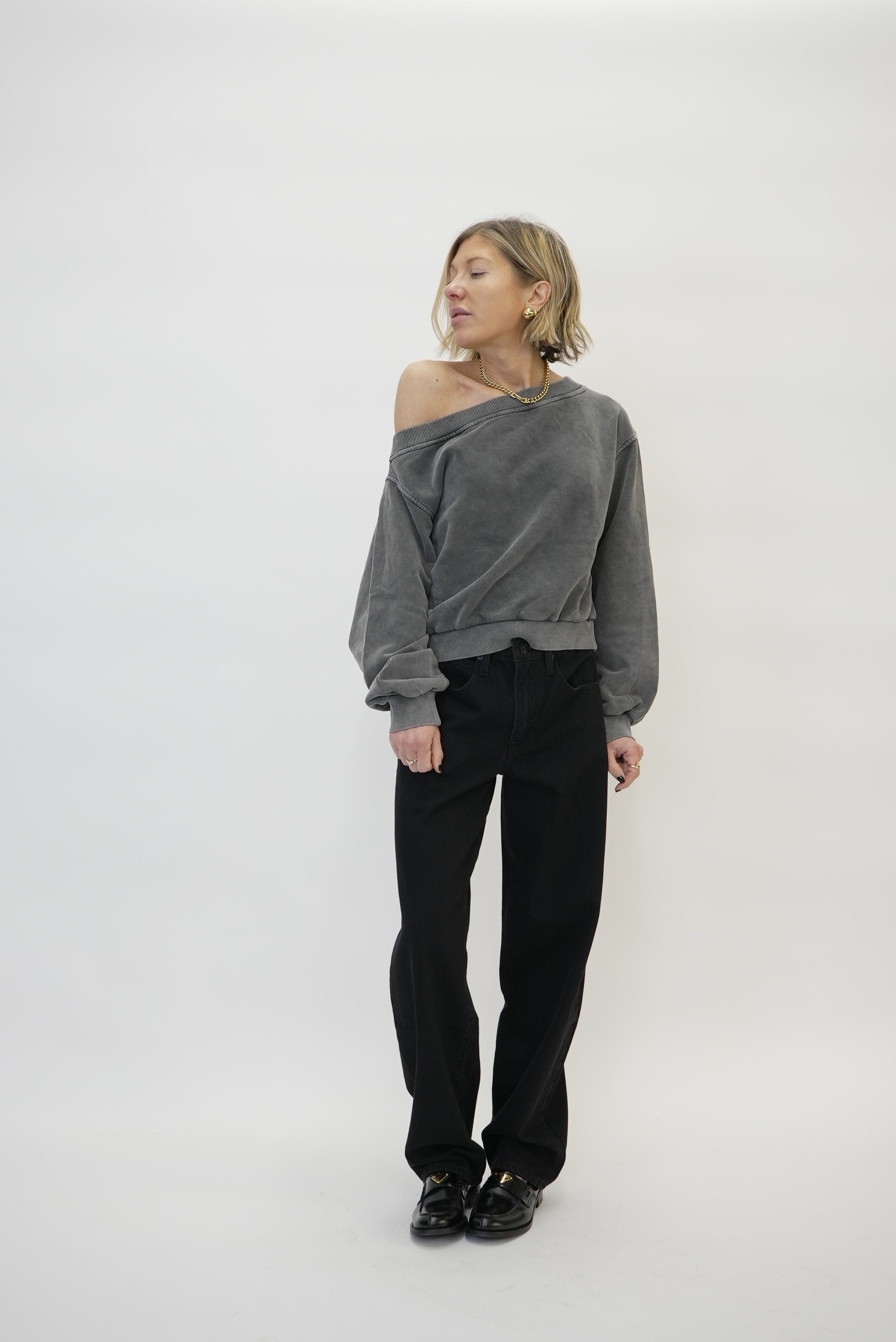 ANDWANG one shoulder bijou sweat - メルカリ