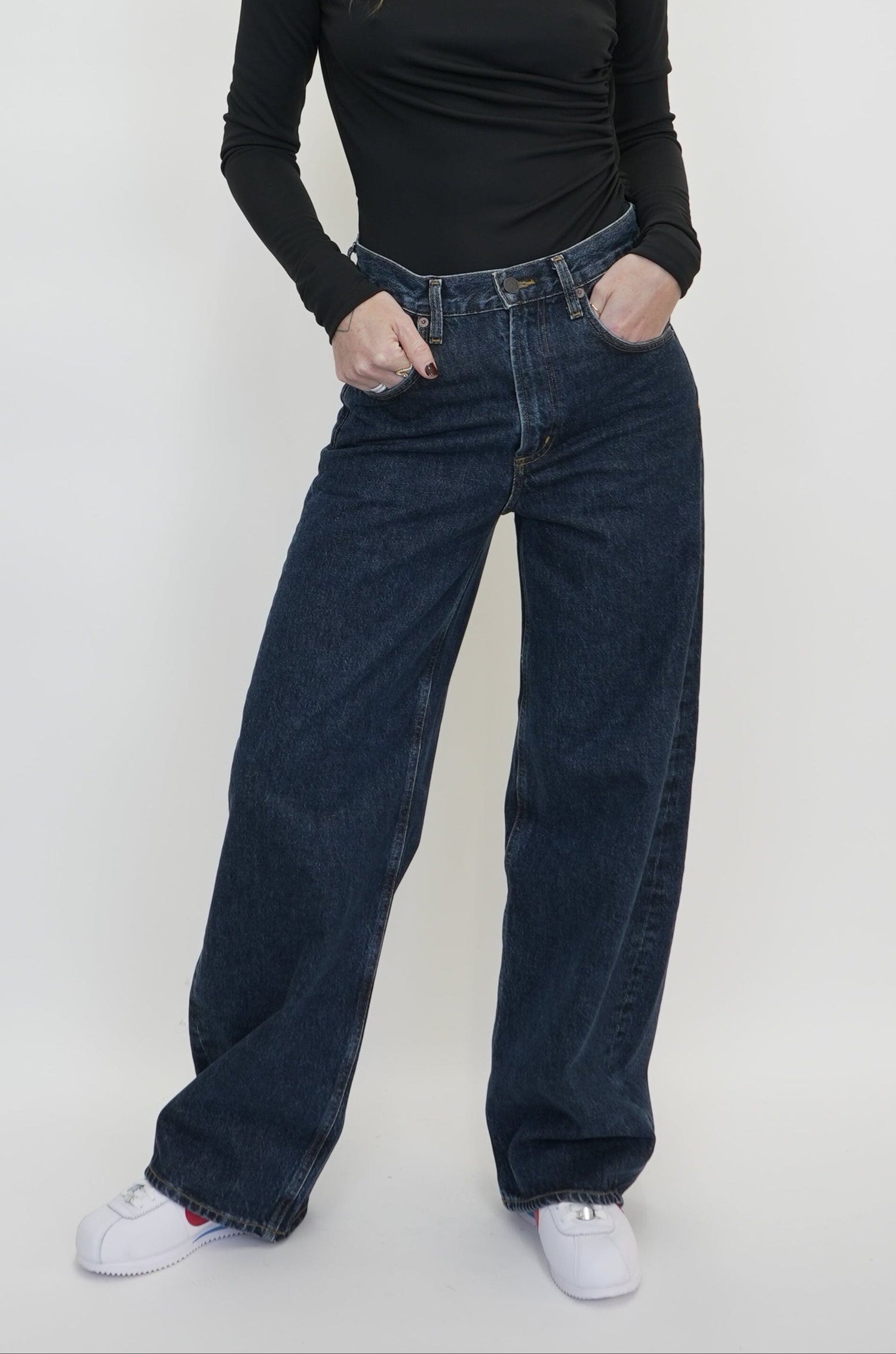 LOW CURVE JEAN IN PENDULUM JEANS AGOLDE 