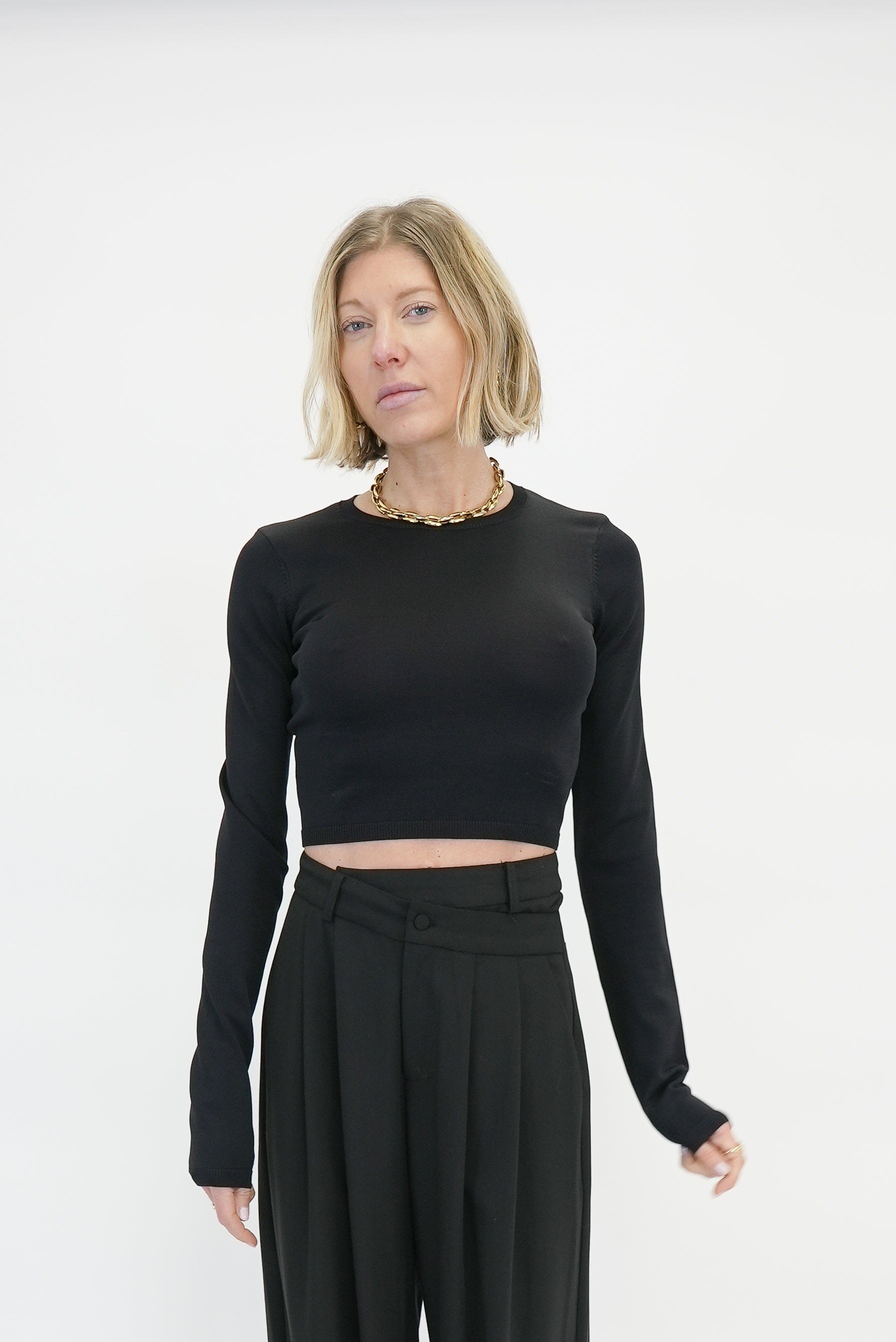 LEONIE CROPPED LIGHT KNIT BLOUSE KURE 