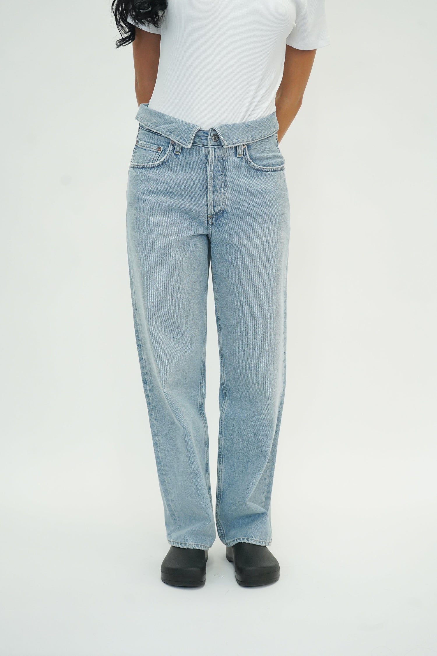 ECHO TAPER JEAN IN SYLLABLE JEANS AGOLDE 