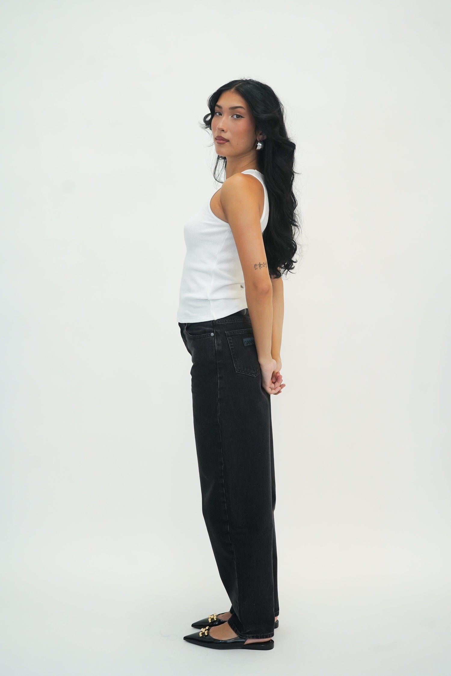 STARY RIGID DENIM WITH TAPERED LEG JEANS GANNI 
