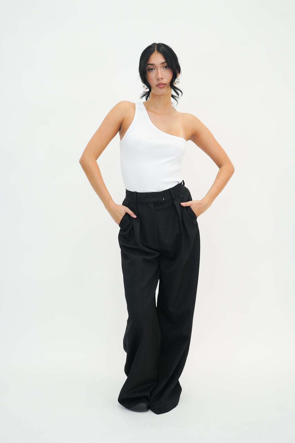 DREW TOP ONE SHOULDER TOP GESTUZ 