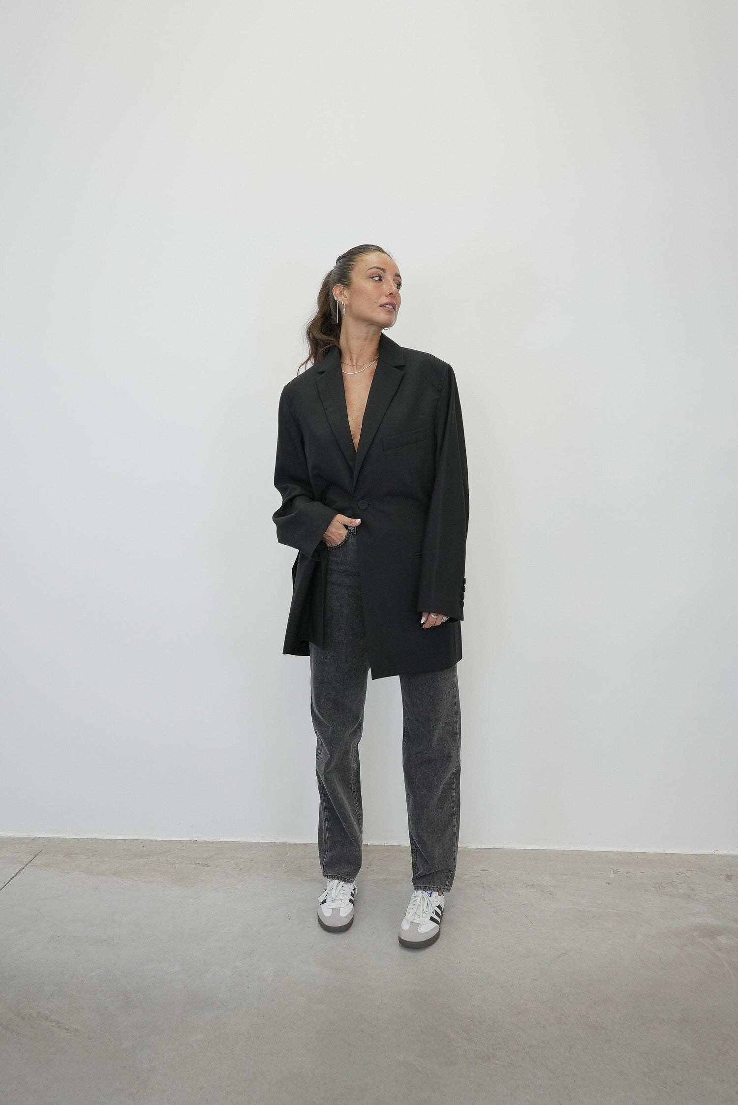 OVERSIZED BLAZER WITH STRUCTURED SHOULDERS BLAZER GAUCHERE 