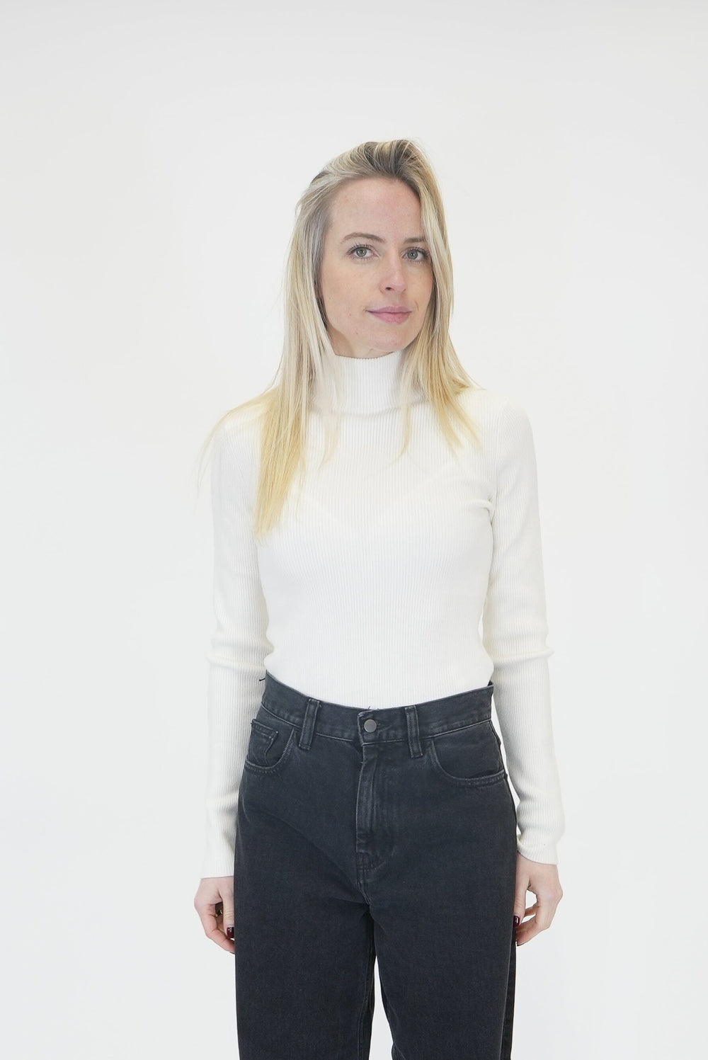 ALUDRA SWEATER IN ECRU SWEATER IRO 