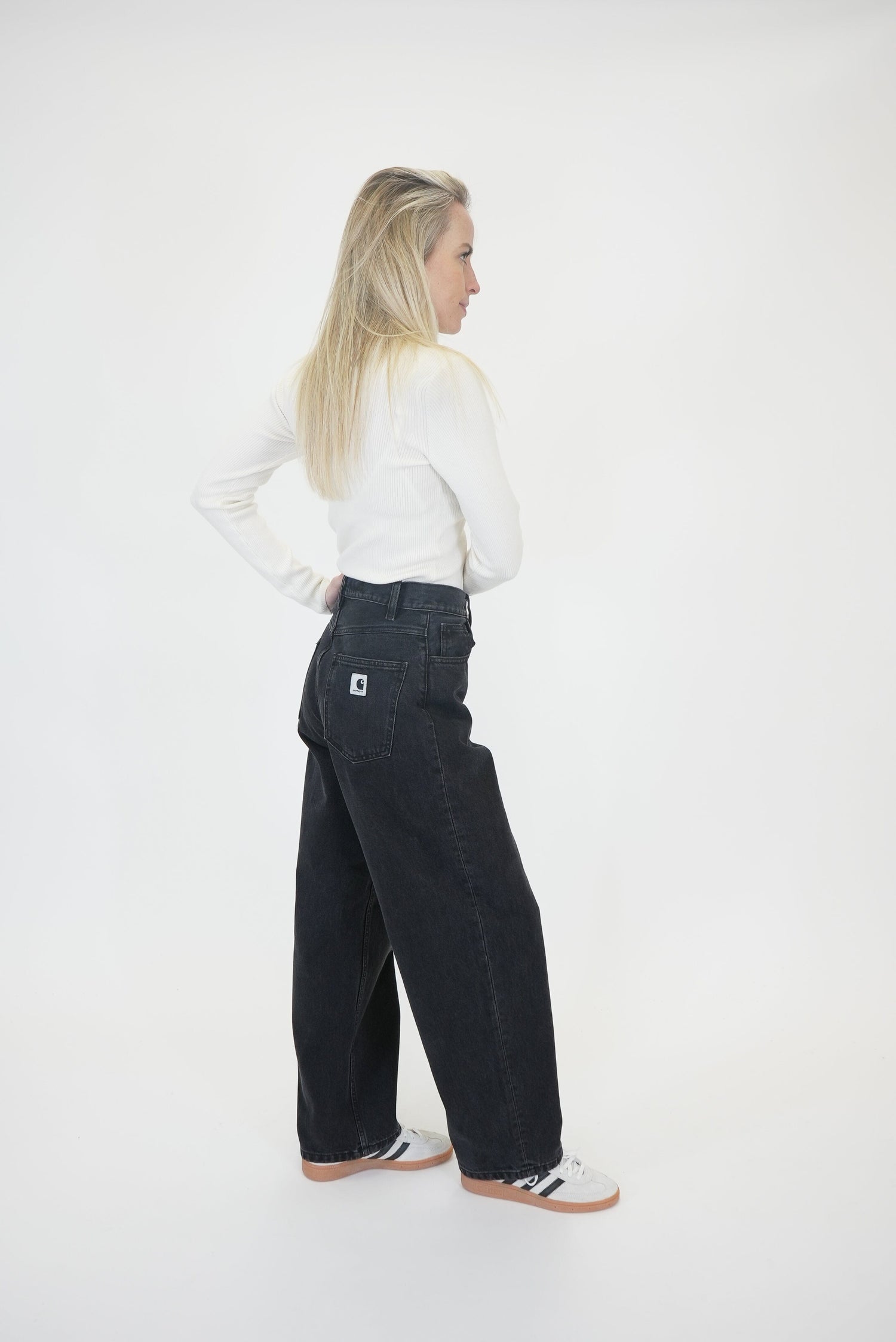 ALUDRA SWEATER IN ECRU SWEATER IRO 