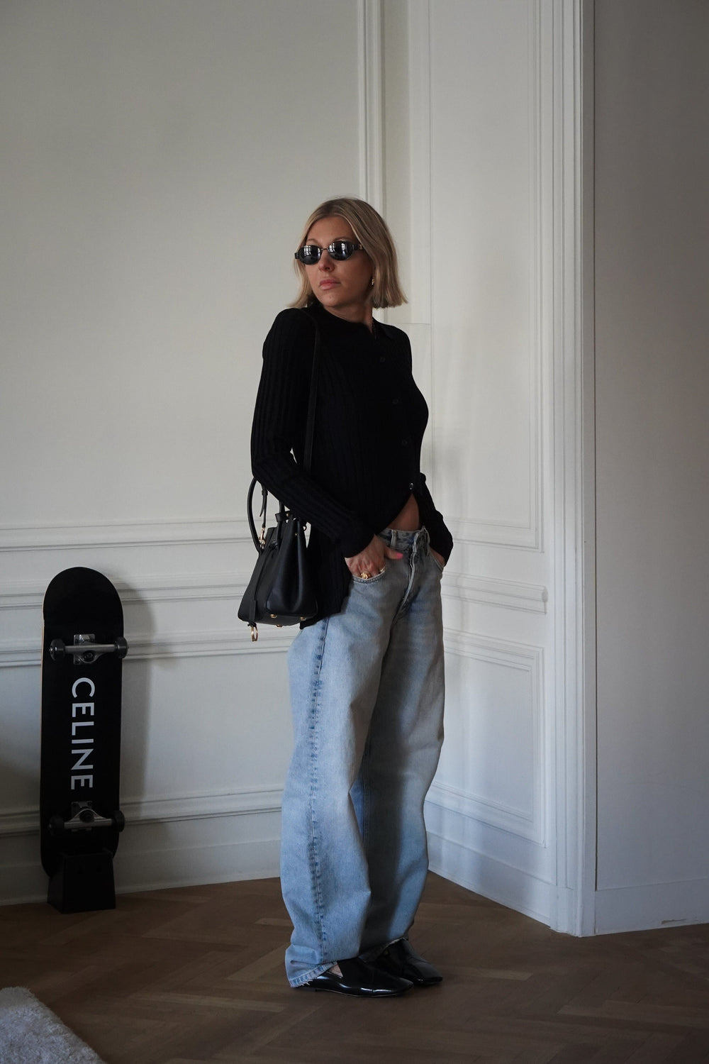 LEONISE PULLOVER IN BLACK PULLOVER IRO 