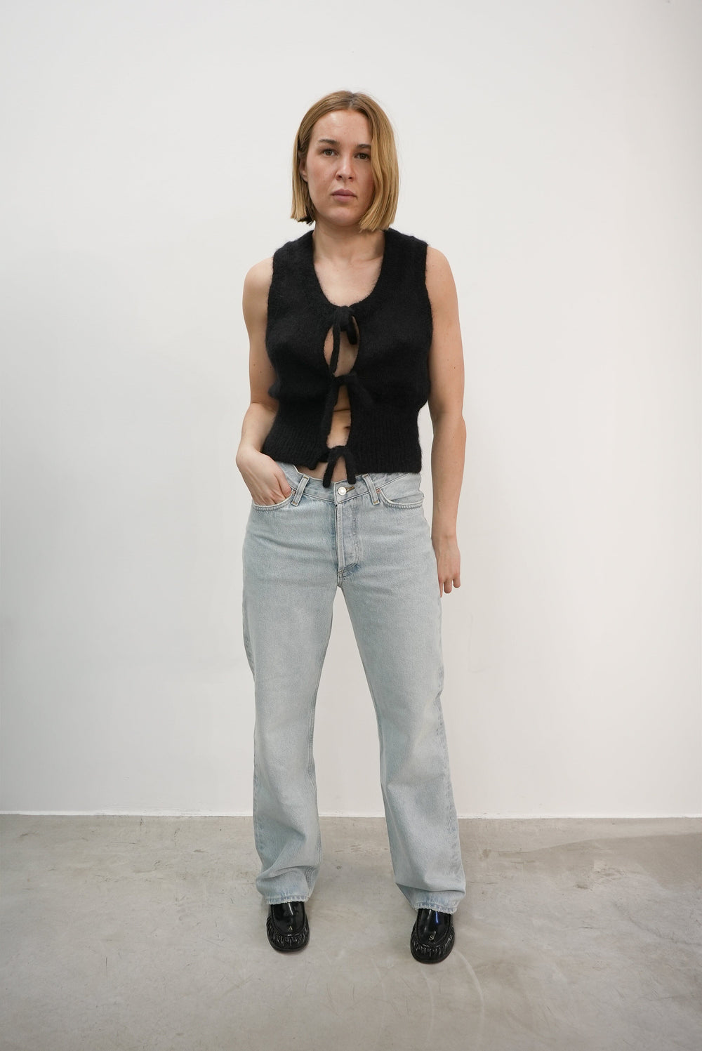 KELLY V-WAIST STRAIGHT JEANS IN REPLICA JEANS AGOLDE 