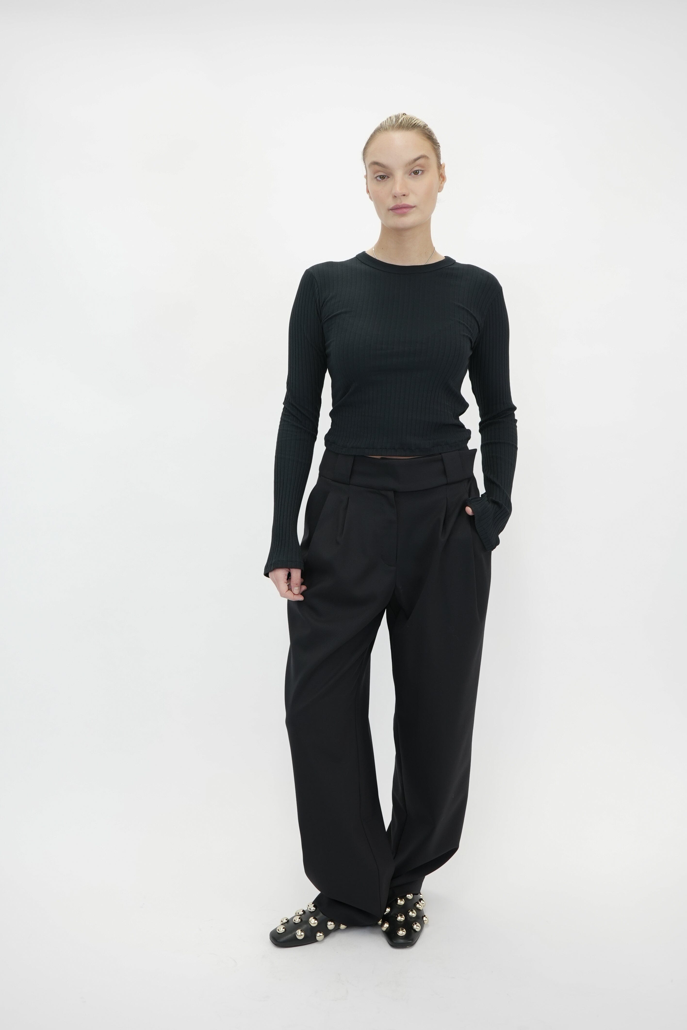 ERSILIA T-SHIRT IN BLACK T-SHIRT IRO 