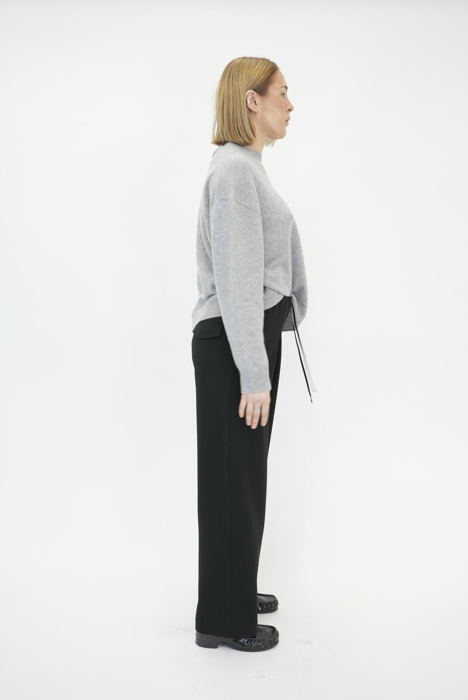 LEE CREW SWEATER IN MEDIUM HEATHER GREY KNITWEAR ANINE BING 