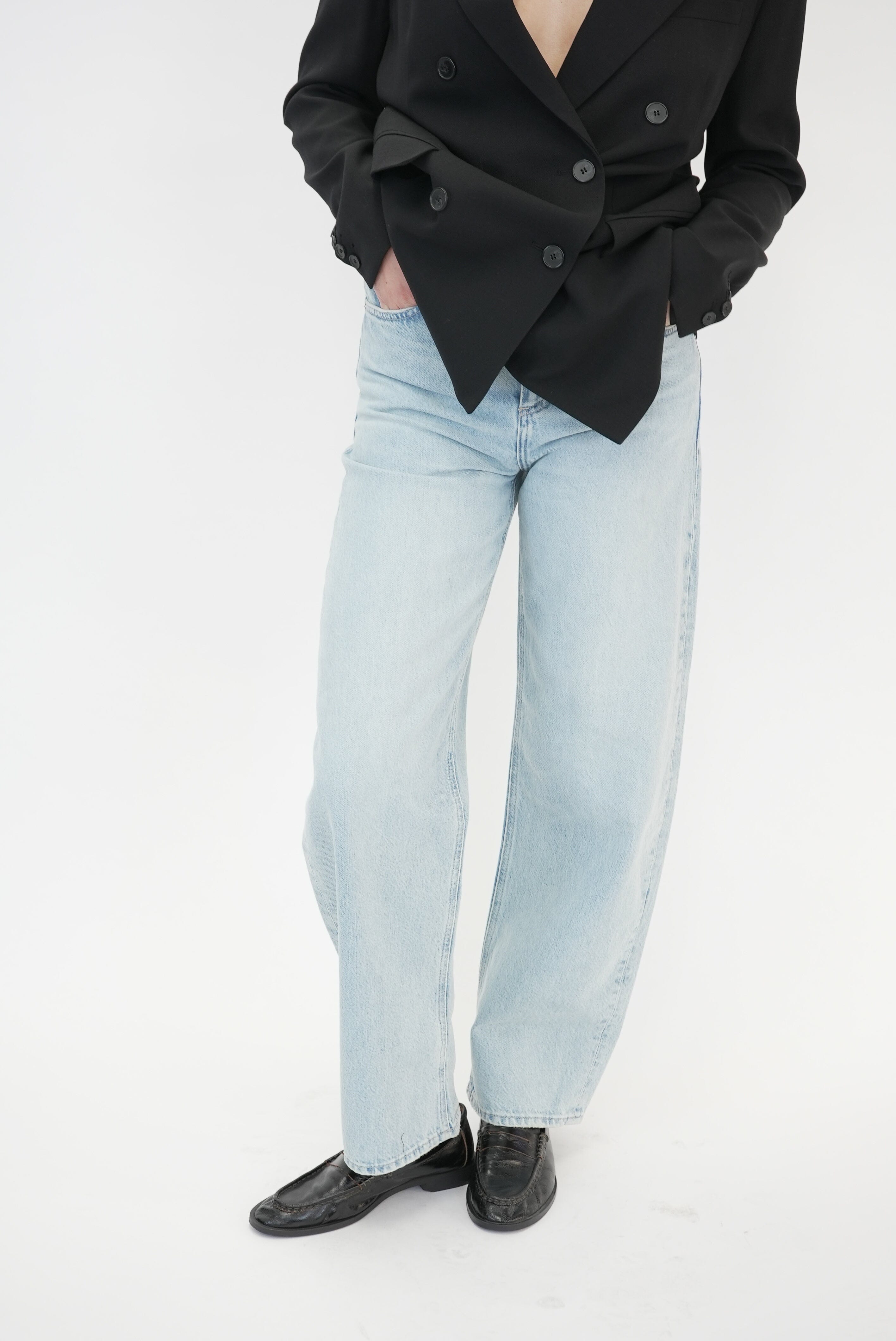 LONG BARREL JEANS IN CALM WATERS JEANS FRAME 