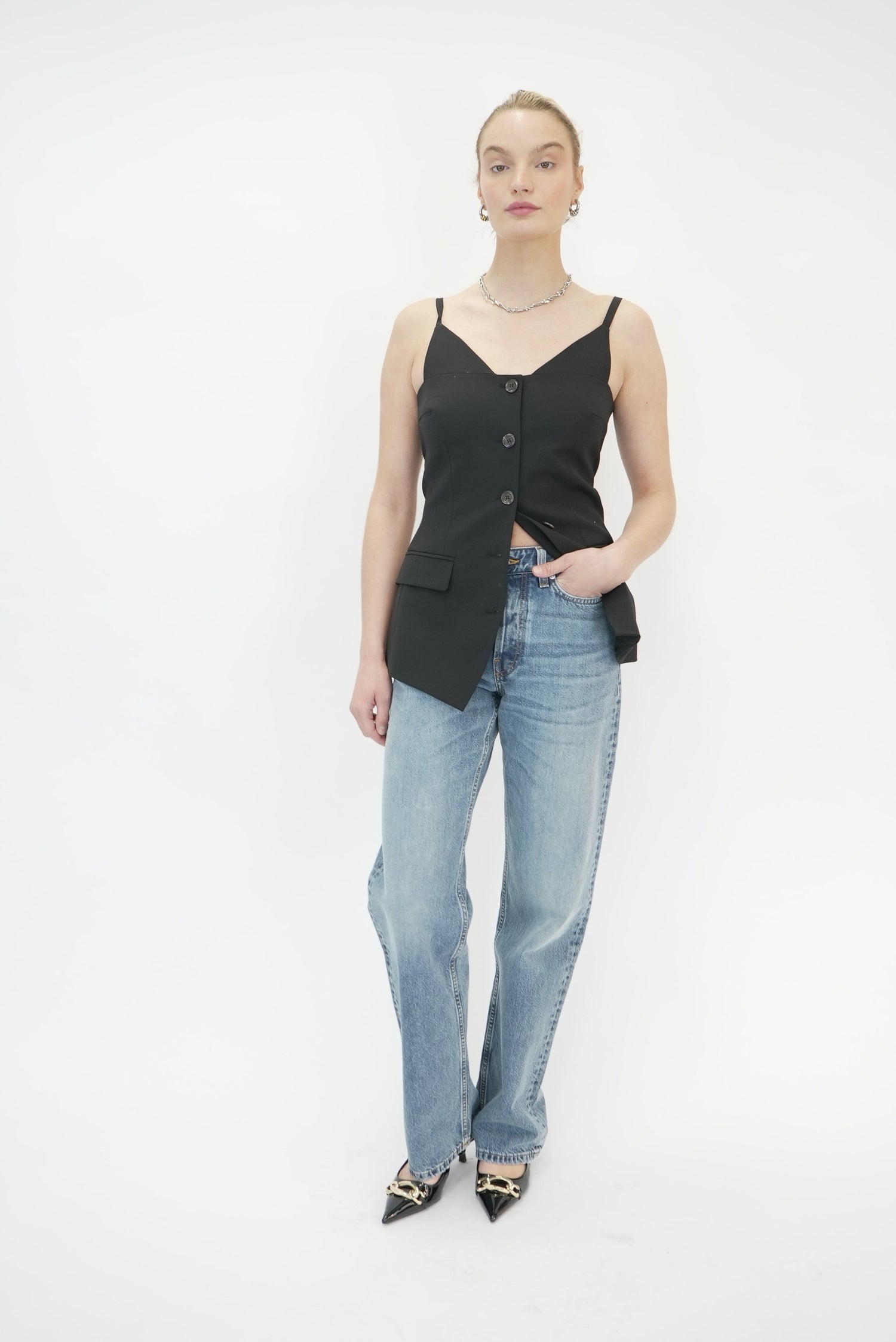 CINDA TOP IN BLACK TOP NANUSHKA 