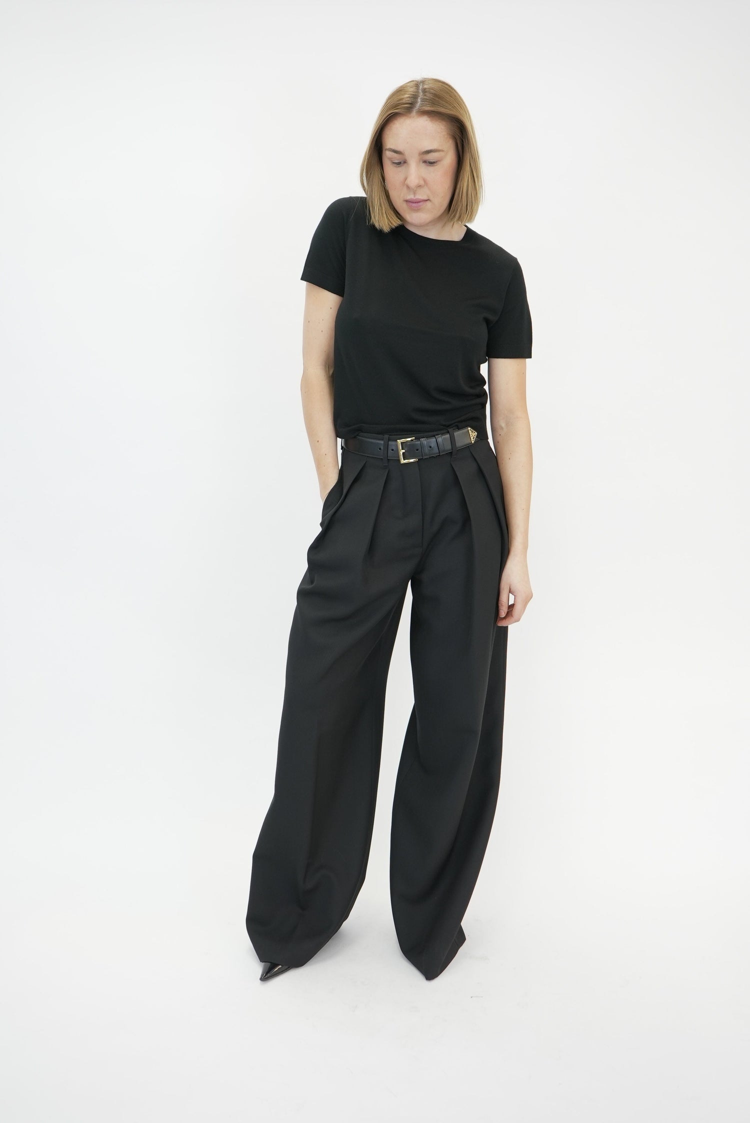 BASIC TEE IN REGAL WOOL IN BLACK KNIT THEORY 