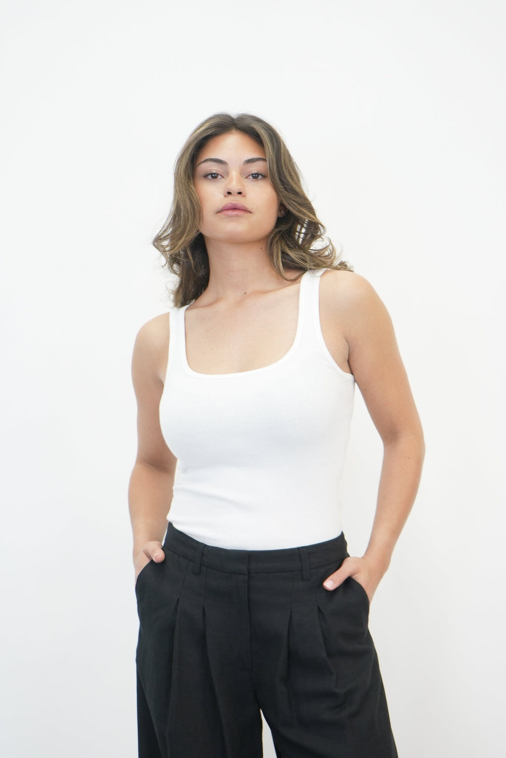 THE ESSENTIAL RIB SCOOP NECK TANK TOP RAG & BONE 