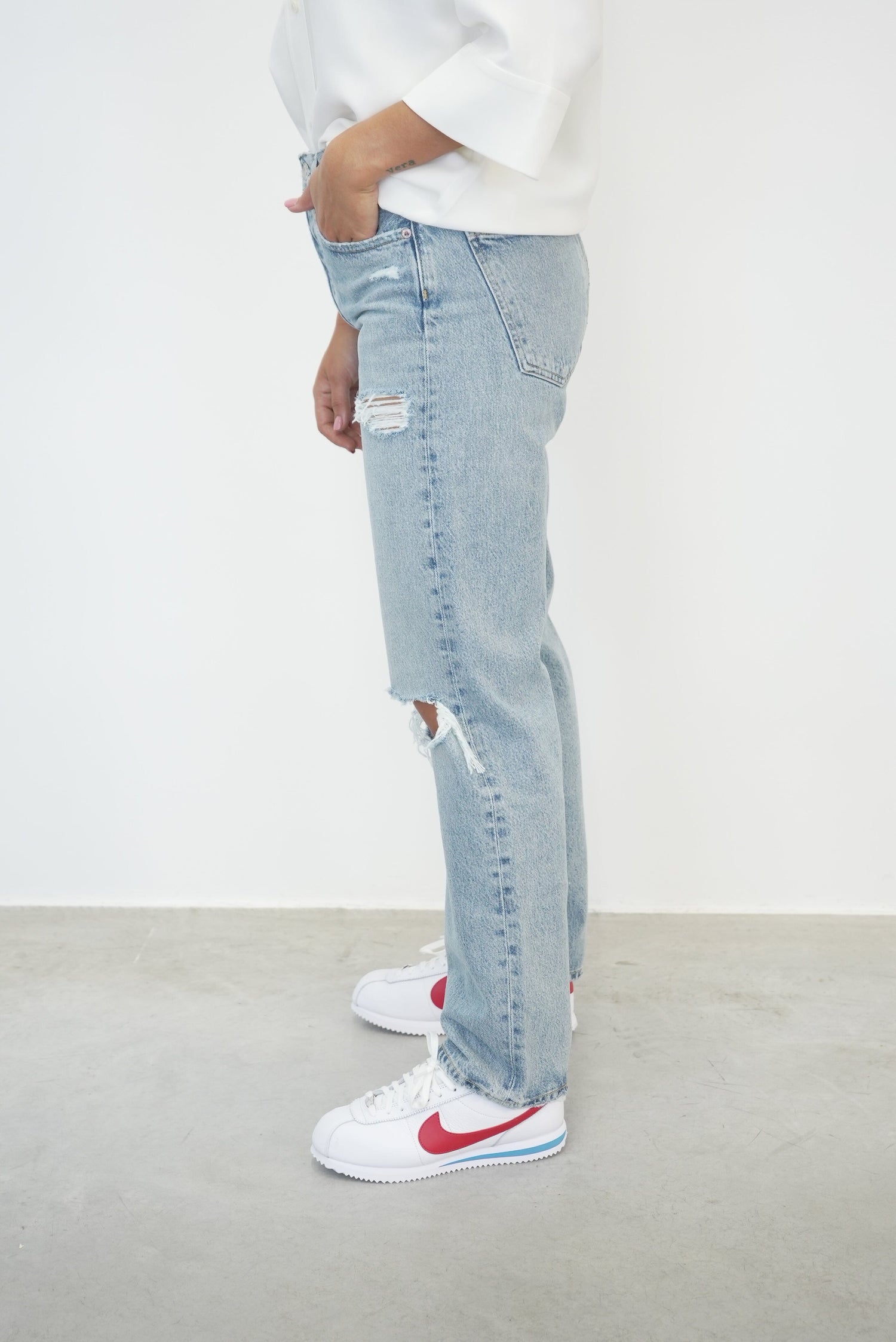 90’S MID RISE JEANS IN THREADBARE JEANS AGOLDE 