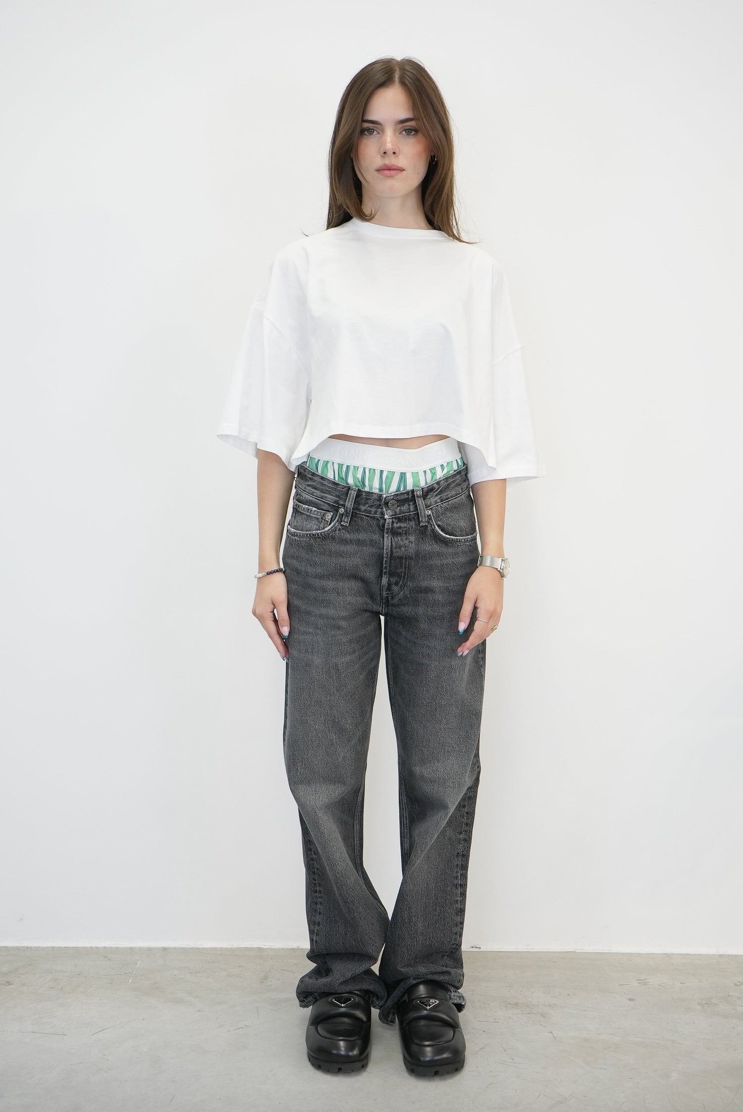 TOBIAS CROPPED TEE TEE KURE 