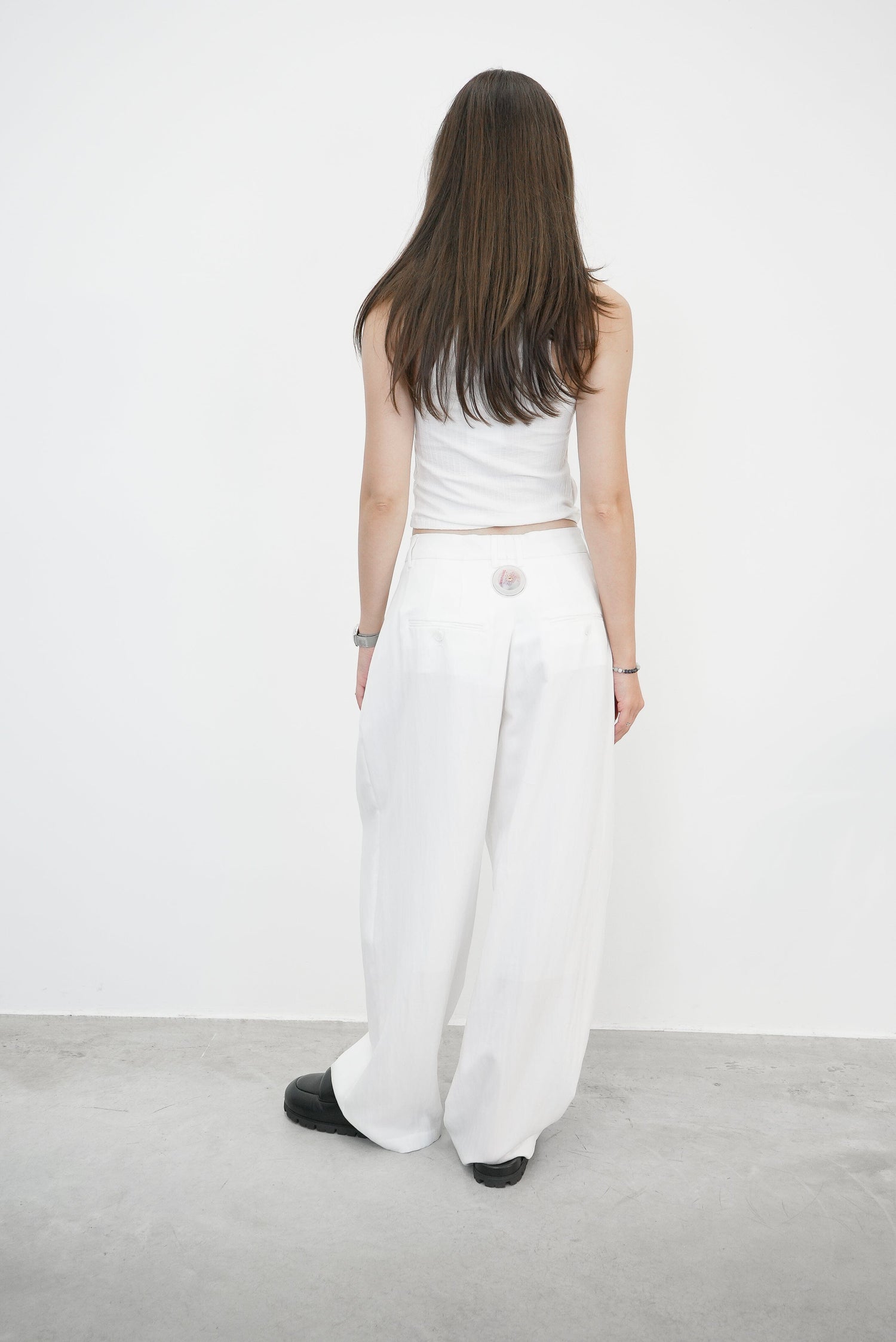 EMMA RIB CROPPED TANK TOP IN WHITE TOP IRO 