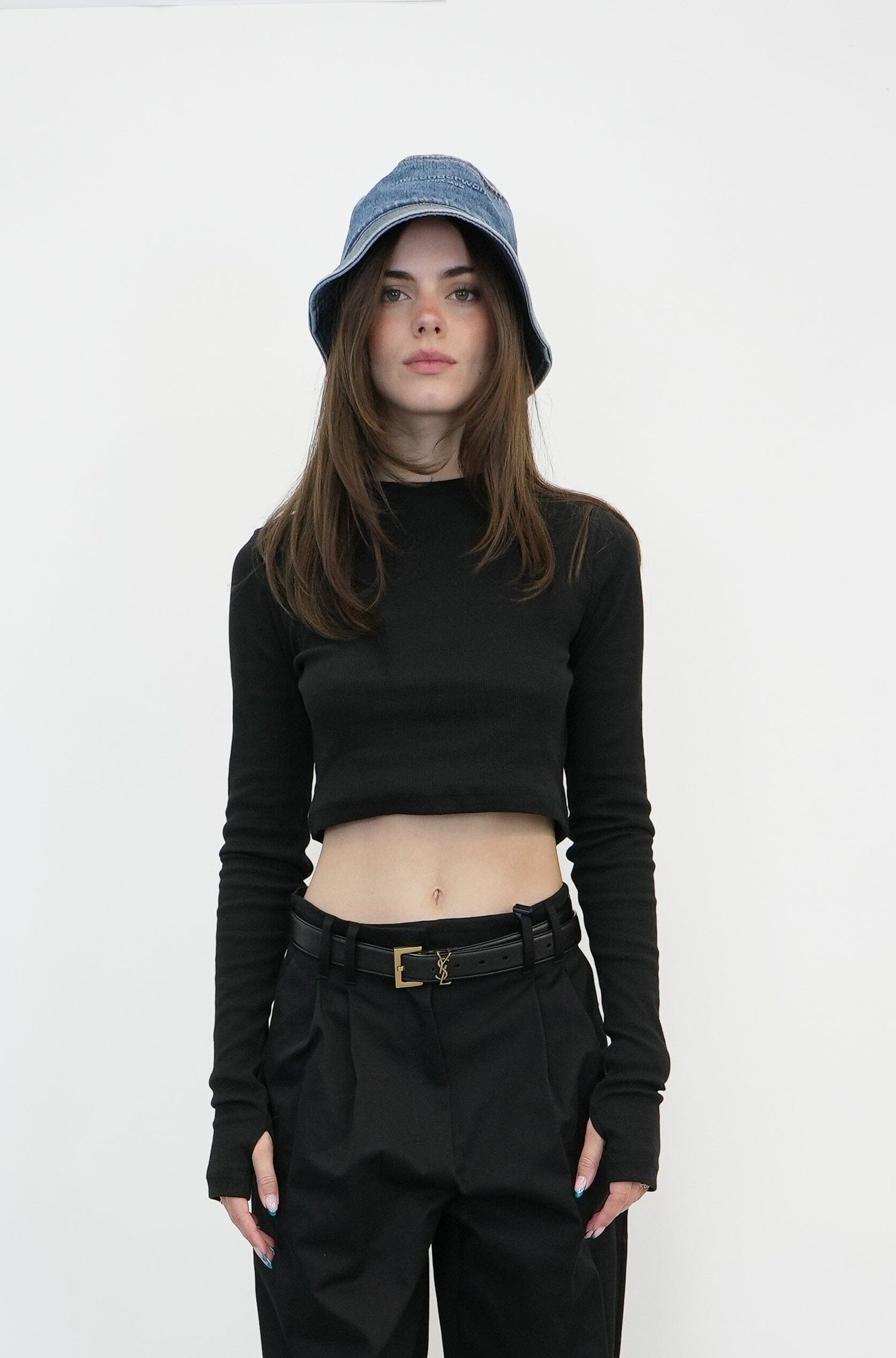 HAYLEE RIBBED CROP TOP TOP KURE 