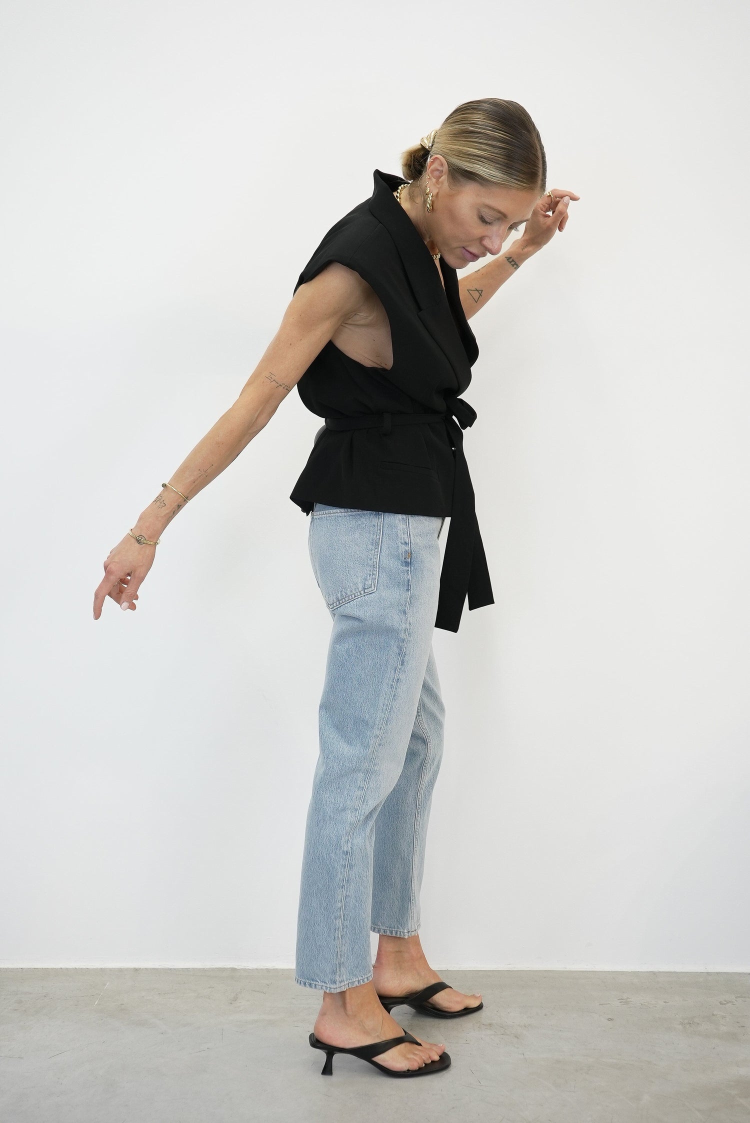 RILEY HIGH-RISE STRAIGHT CROP IN RENEWAL JEANS AGOLDE 