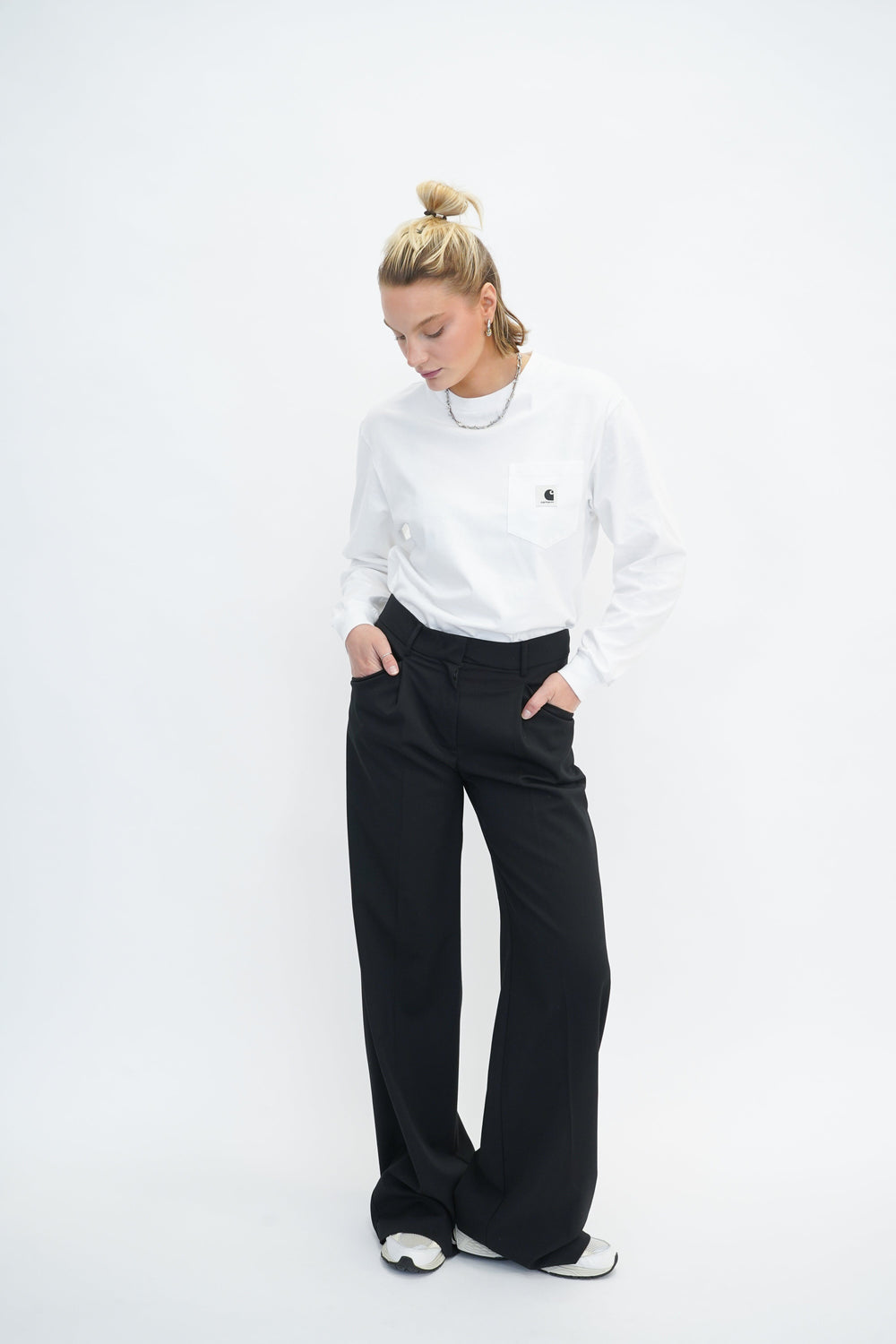 LONGSLEEVE POCKET T-SHIRT IN WHITE T-SHIRT CARHARTT 
