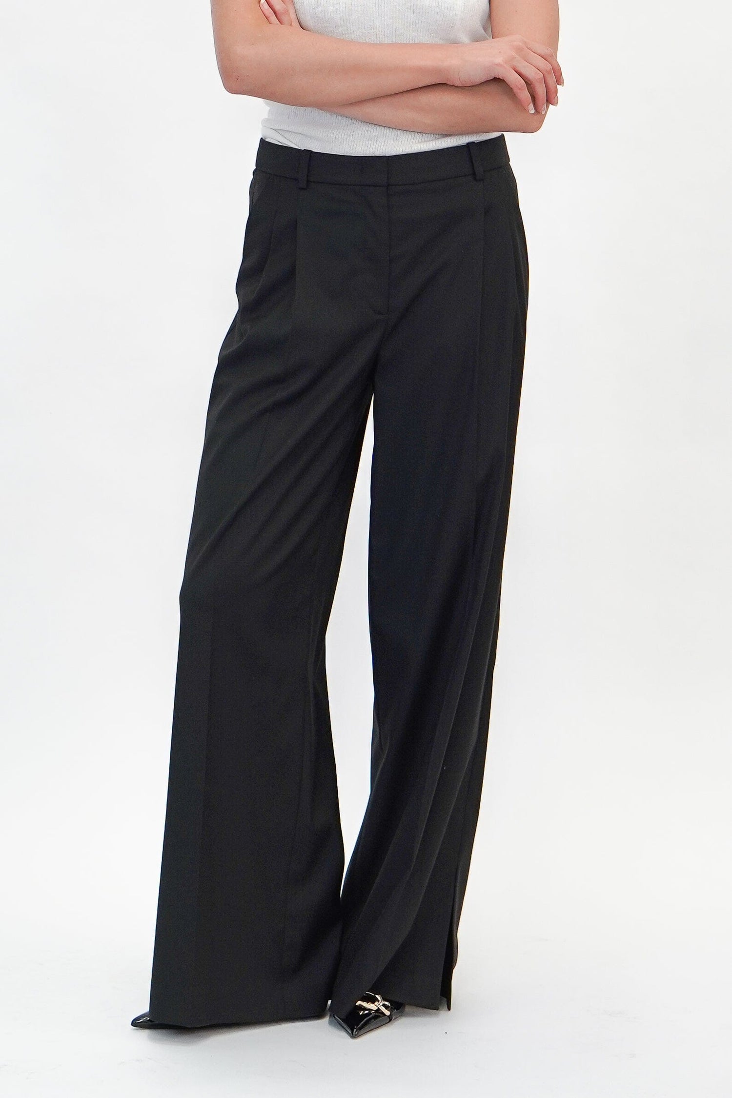 PLUTO GRAND PANTS IN BLACK PANTS THE GARMENT 