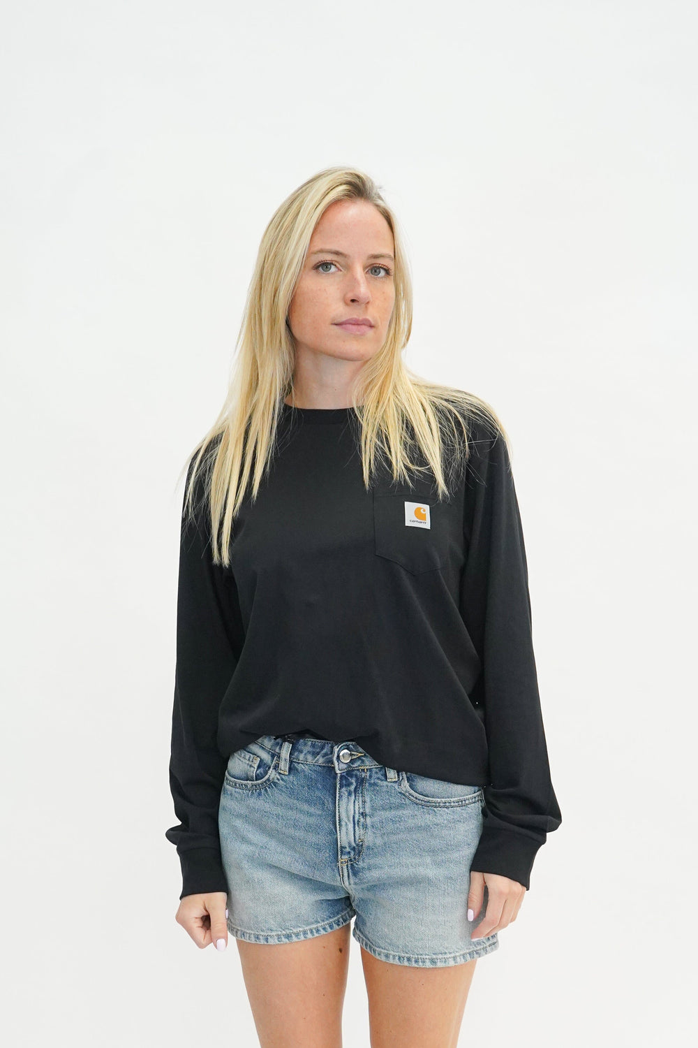 POCKET TSHIRT IN BLACK TSHIRT CARHARTT 