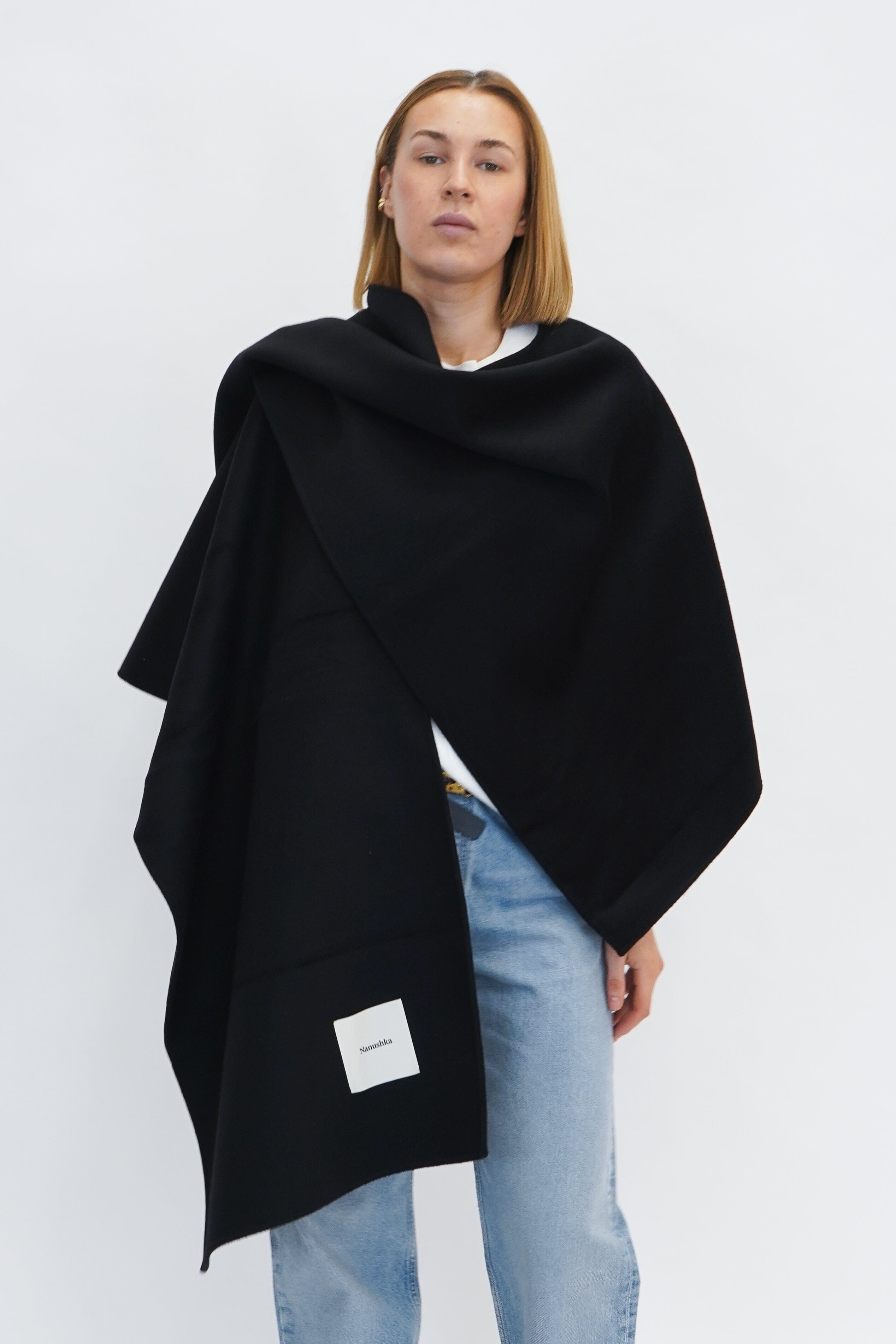 KAMIN DOUBLE WOOL SILK SCARF IN BLACK ACCESSORIES NANUSHKA 