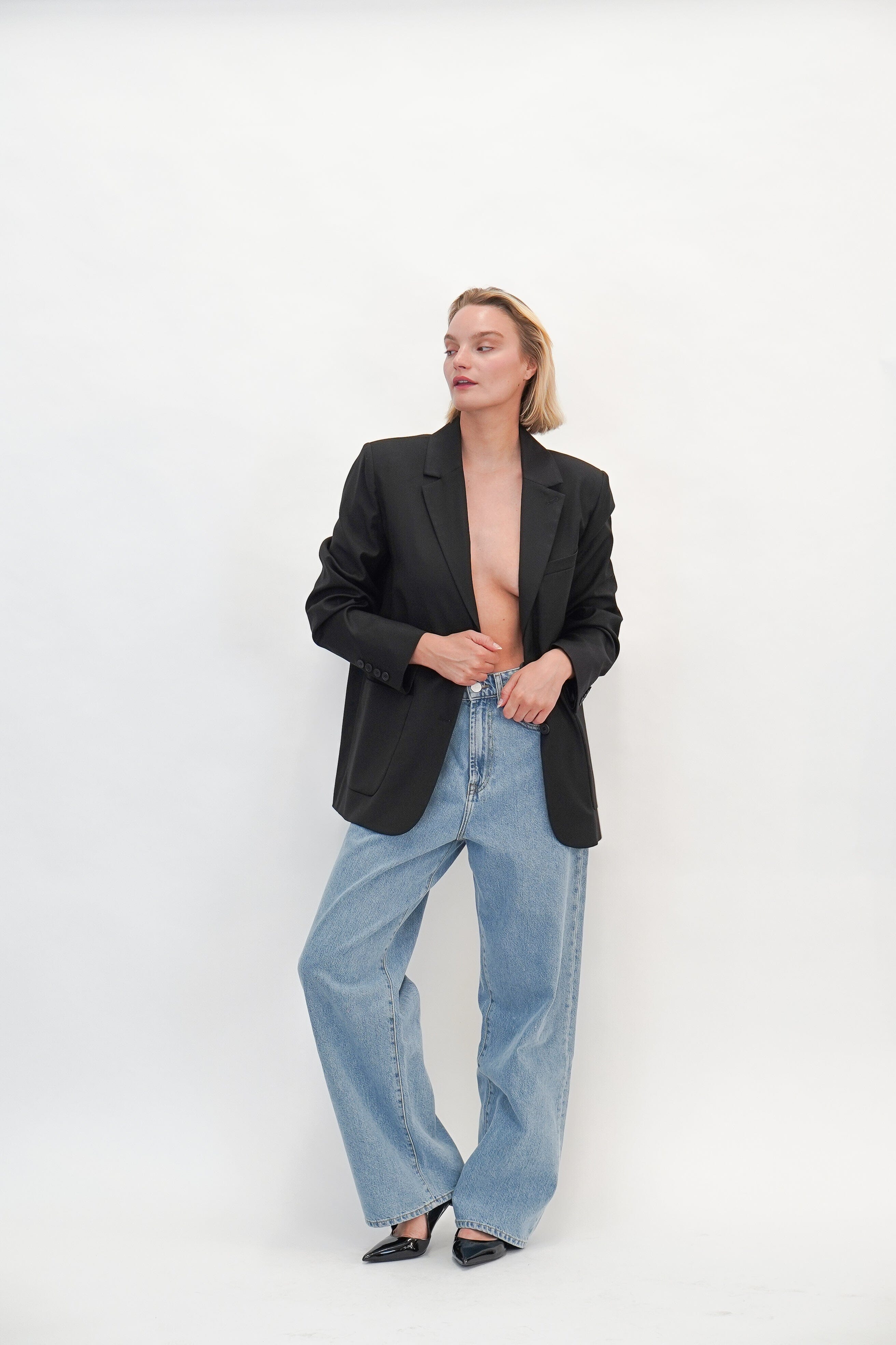 PLUTO BOW BLAZER IN BLACK BLAZER THE GARMENT 