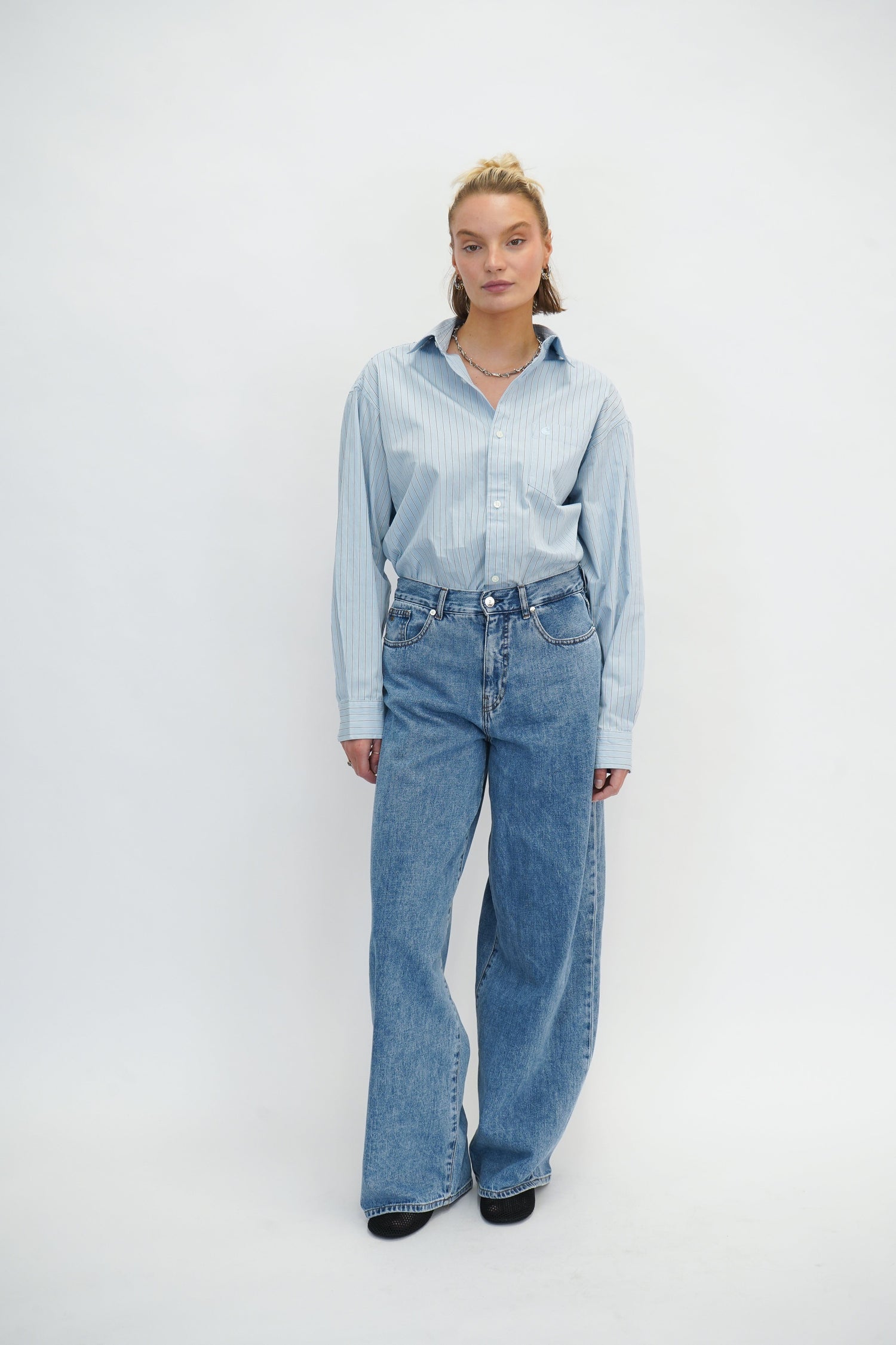 GEA LOOSE JEANS IN BLUE JEANS NINE IN THE MORNING 