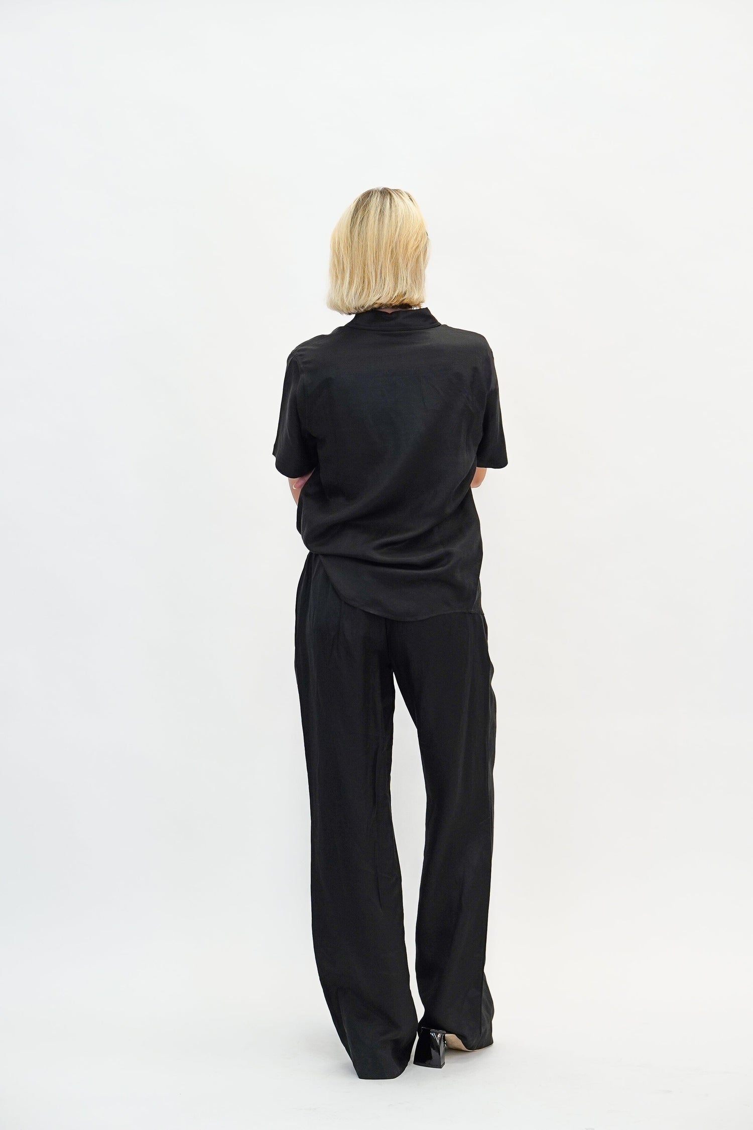 SOTO LINEN PANTS IN BLACK PANTS ANINE BING 