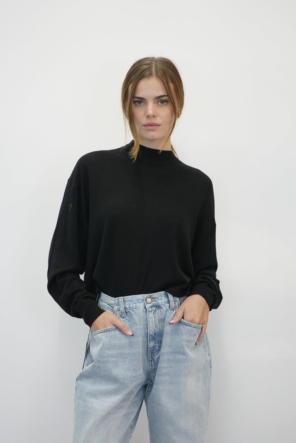 LYA PULLOVER IN BLACK KNIT IRO 