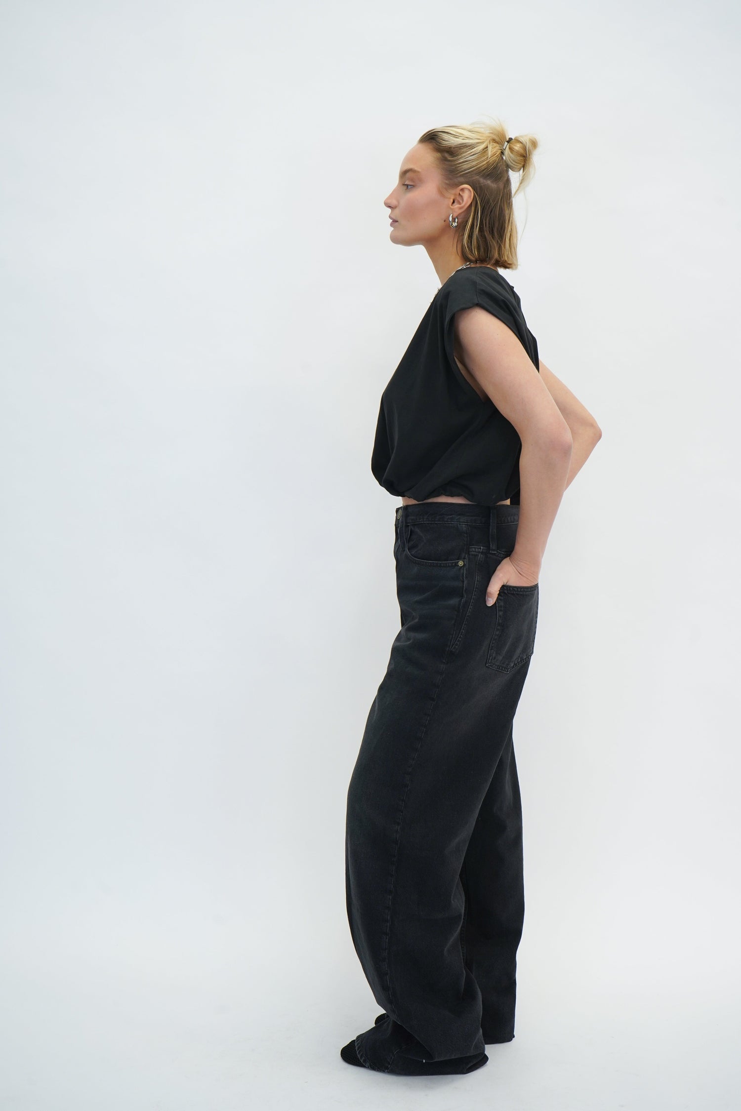 S/LESS CREW NECK T-S IN BLACK T-SHIRT NUDE 