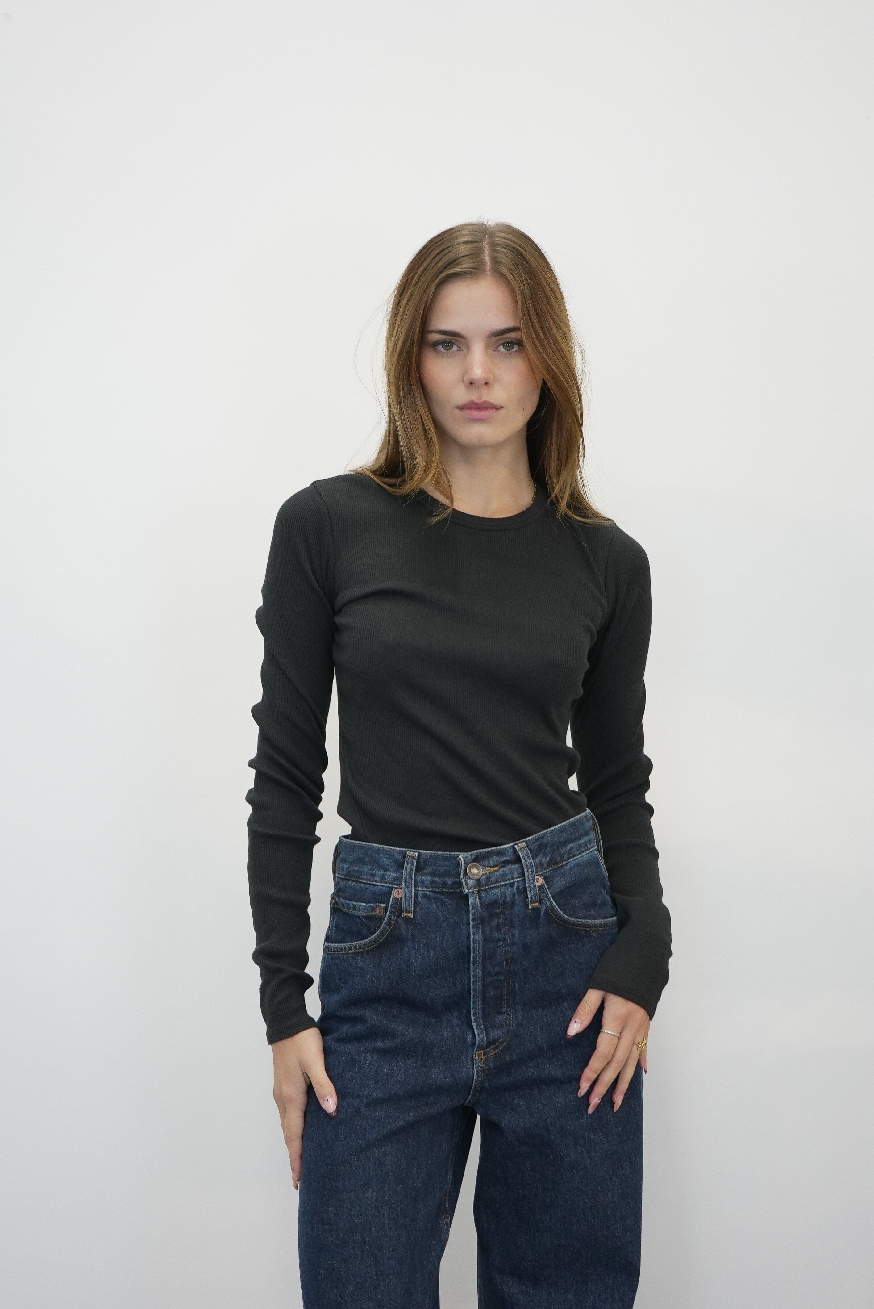 ESSENTIAL RIB LONGSLEEVE IN BLACK TOP RAG&BONE 