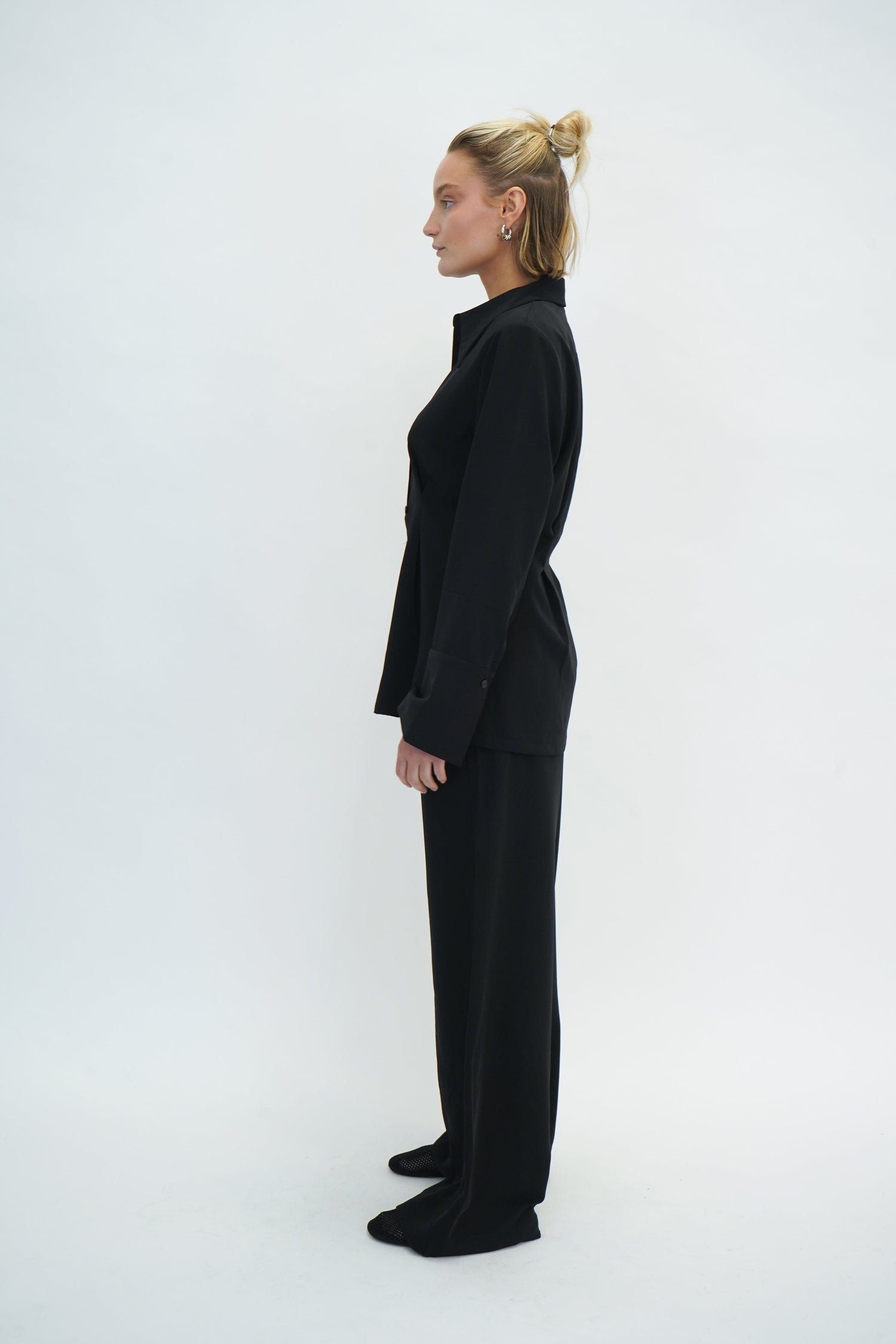 MAREEN SHIRT IN BLACK SHIRT GESTUZ 