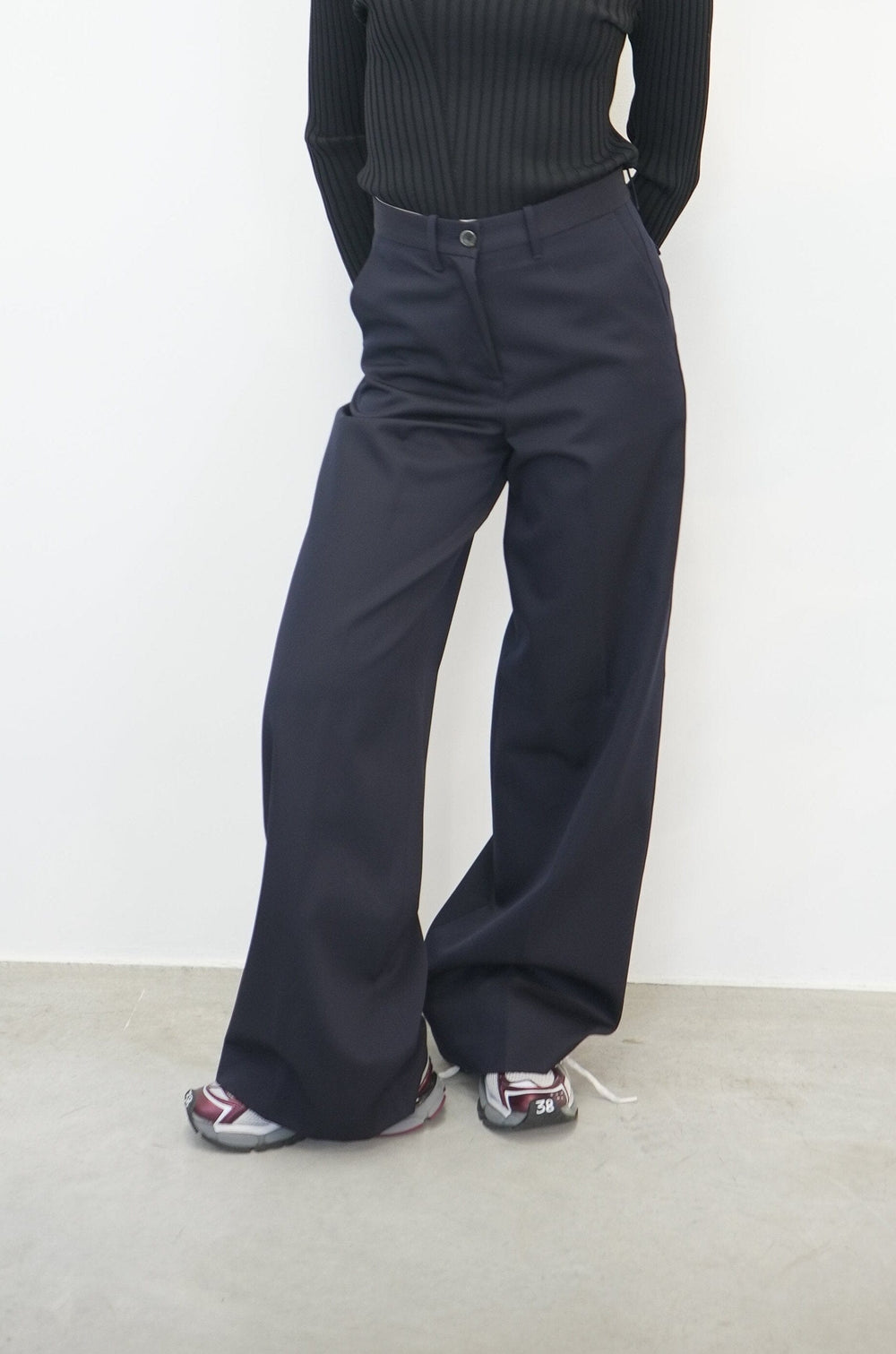 KAREN PALAZZO IN NAVY PANT NINE IN THE MORNING 