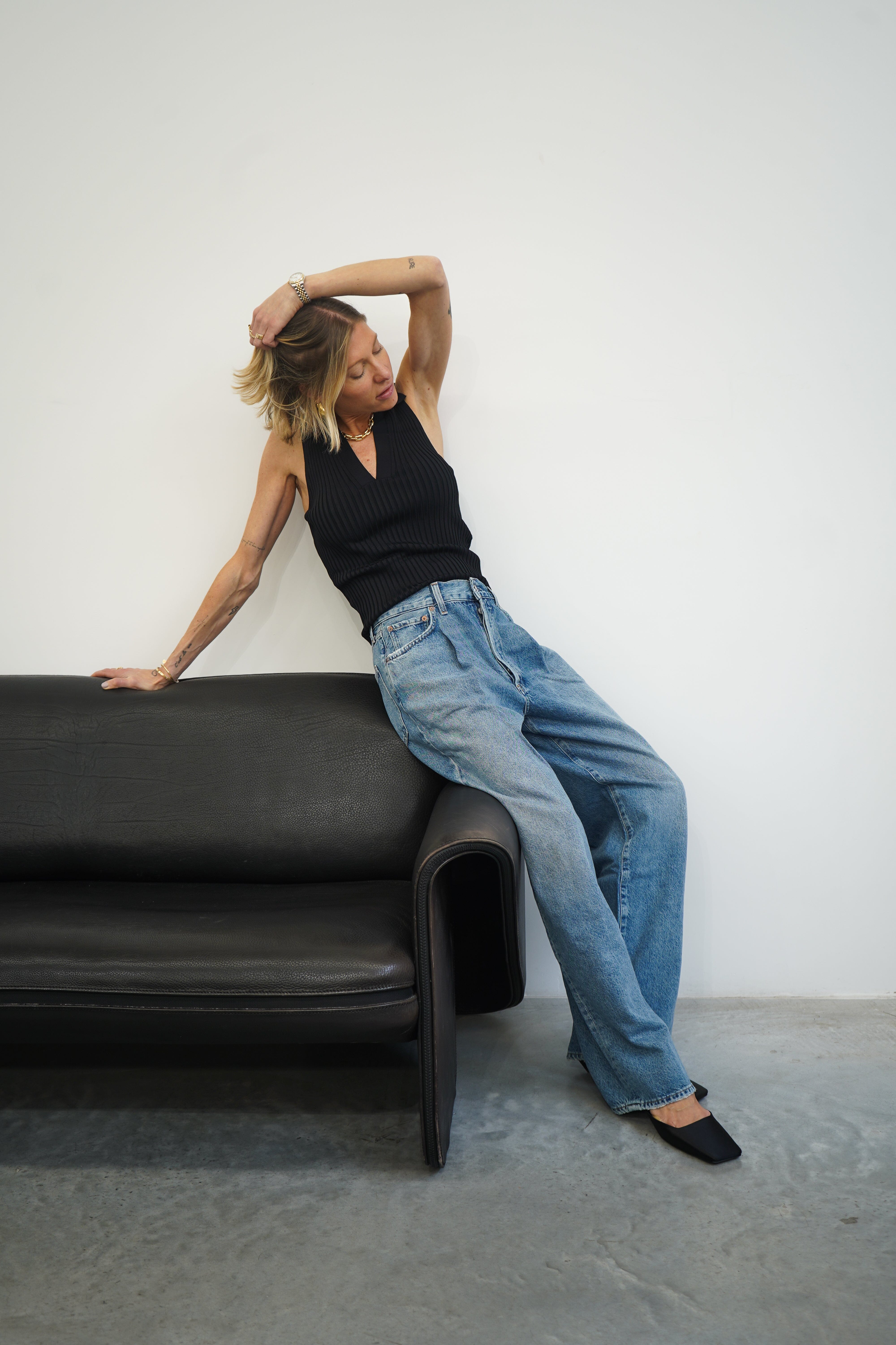 KENZIE TOP IN BLACK TOP IRO 