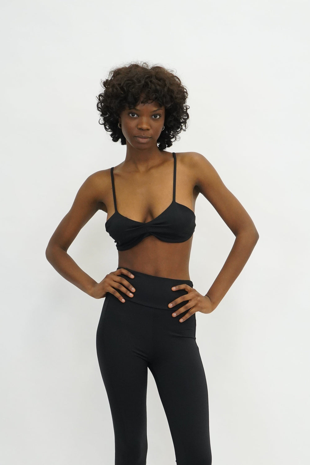 MIU TOP IN BLACK TOP IRO 