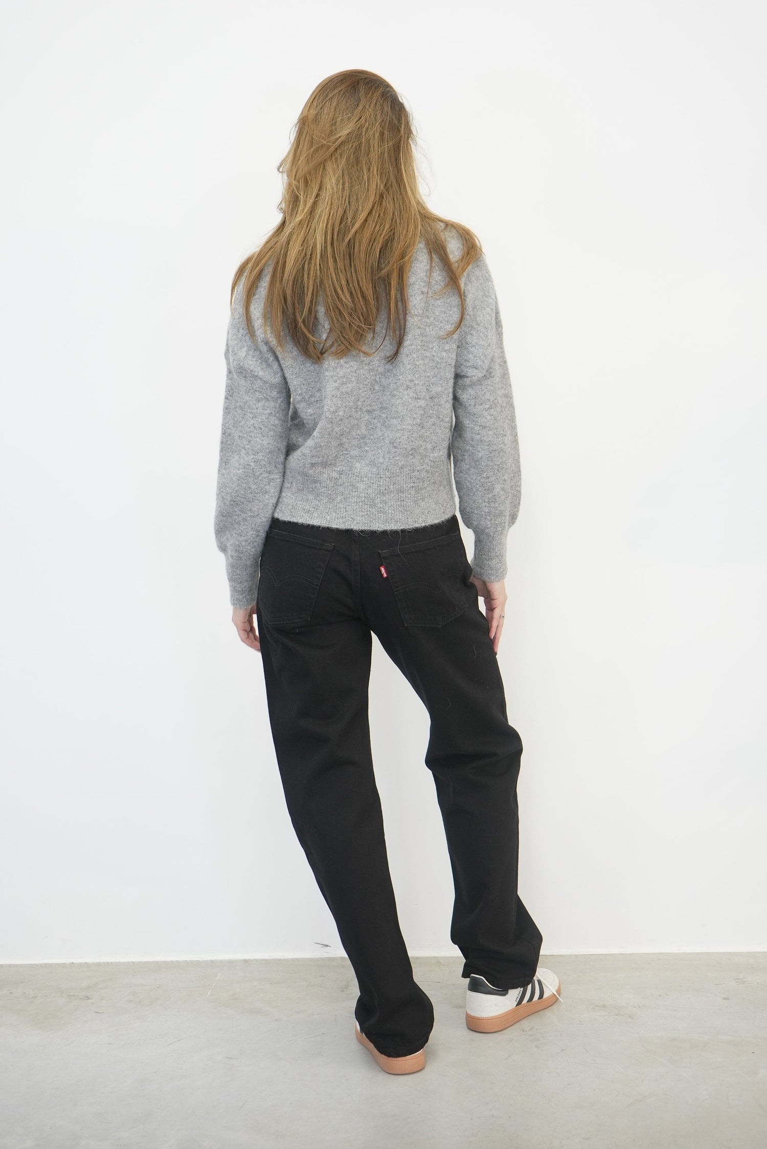 NOLA LOOSE FIT TURTLENECK SWEATER IN GREY SWEATER SAMSOE SAMSOE 