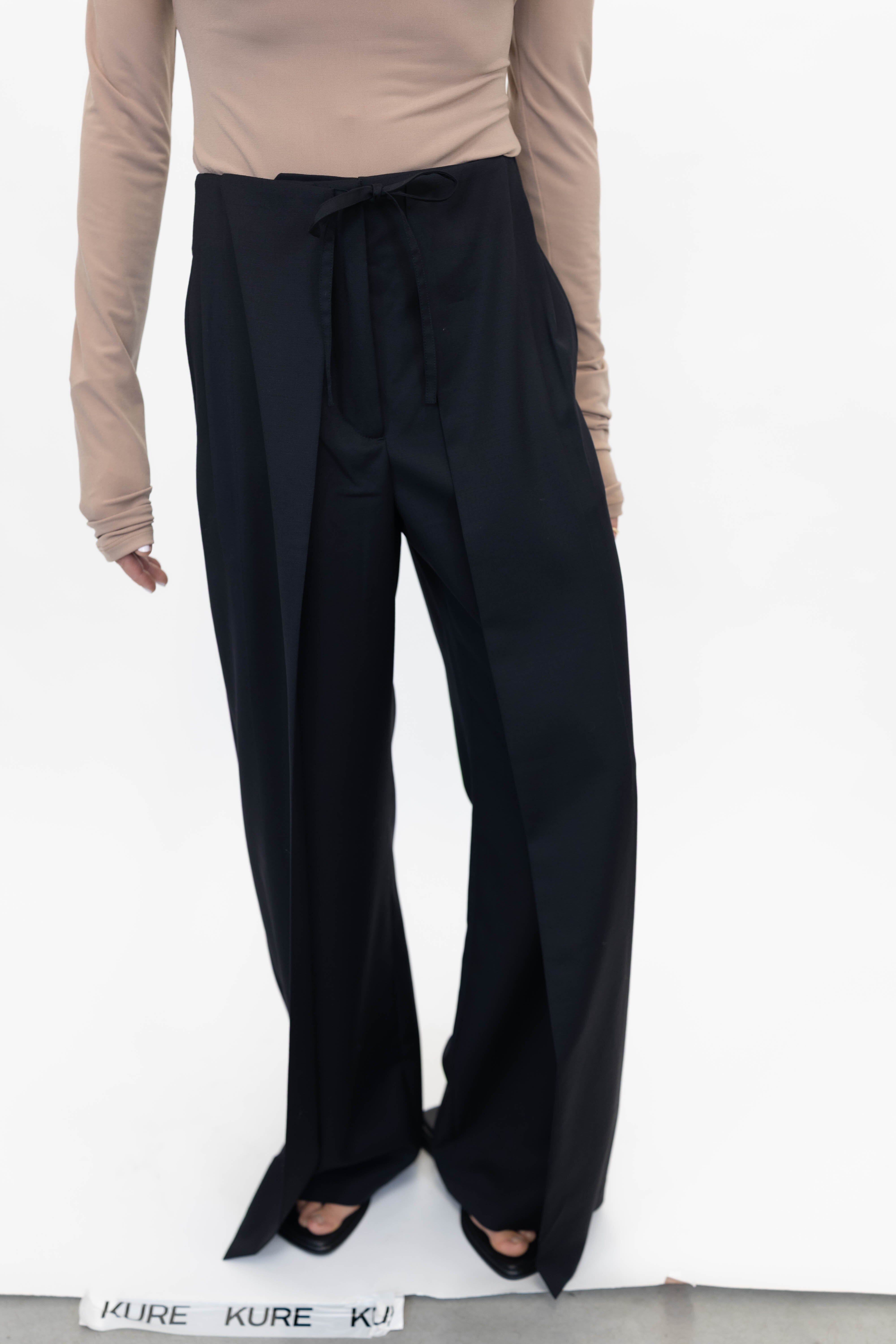 PAIRE TROUSERS IN BLACK PANTS CHRISTIAN WIJNANTS 