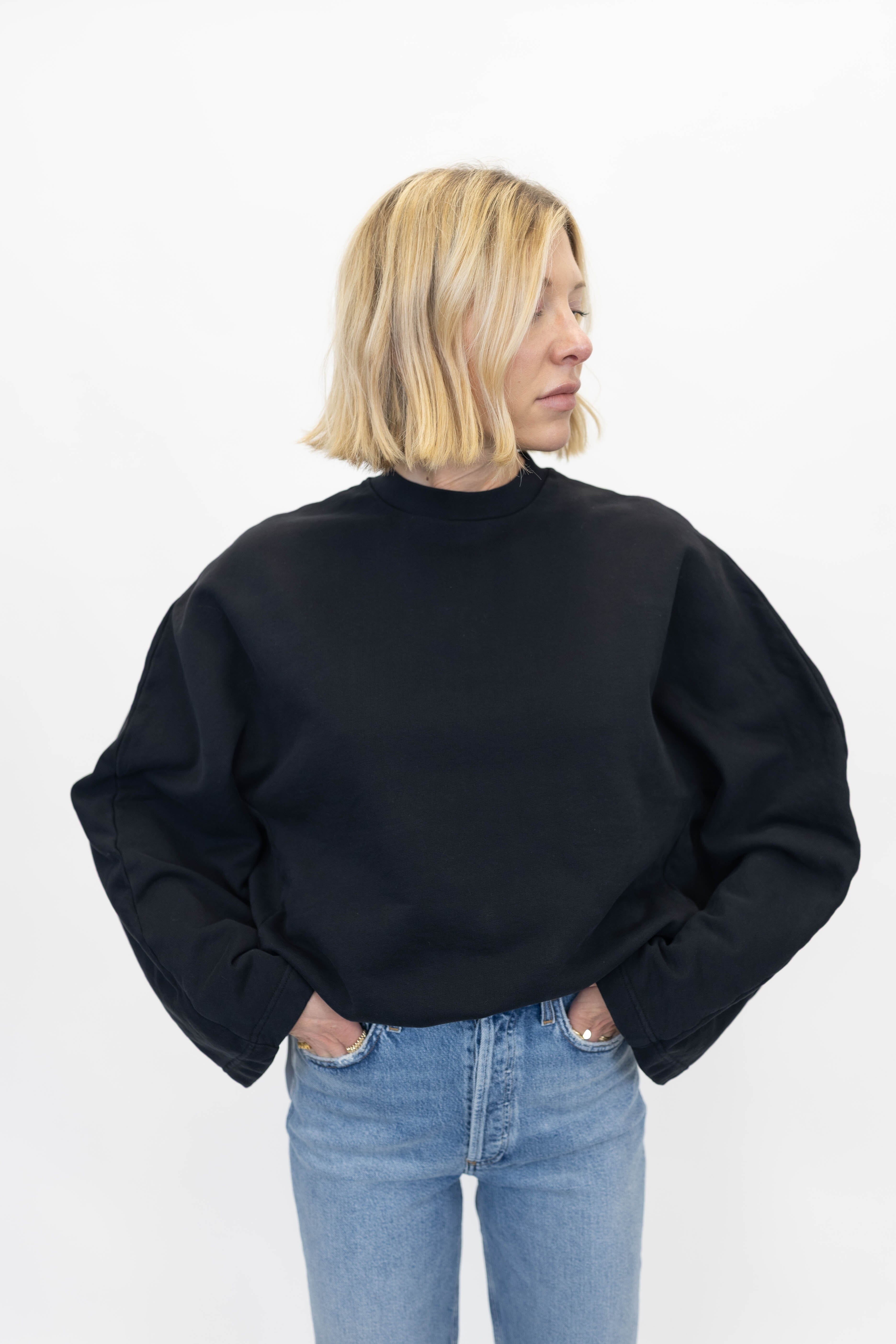 TAHORAS SWEATER IN BLACK SWEATER CHRISTIAN WIJNANTS 