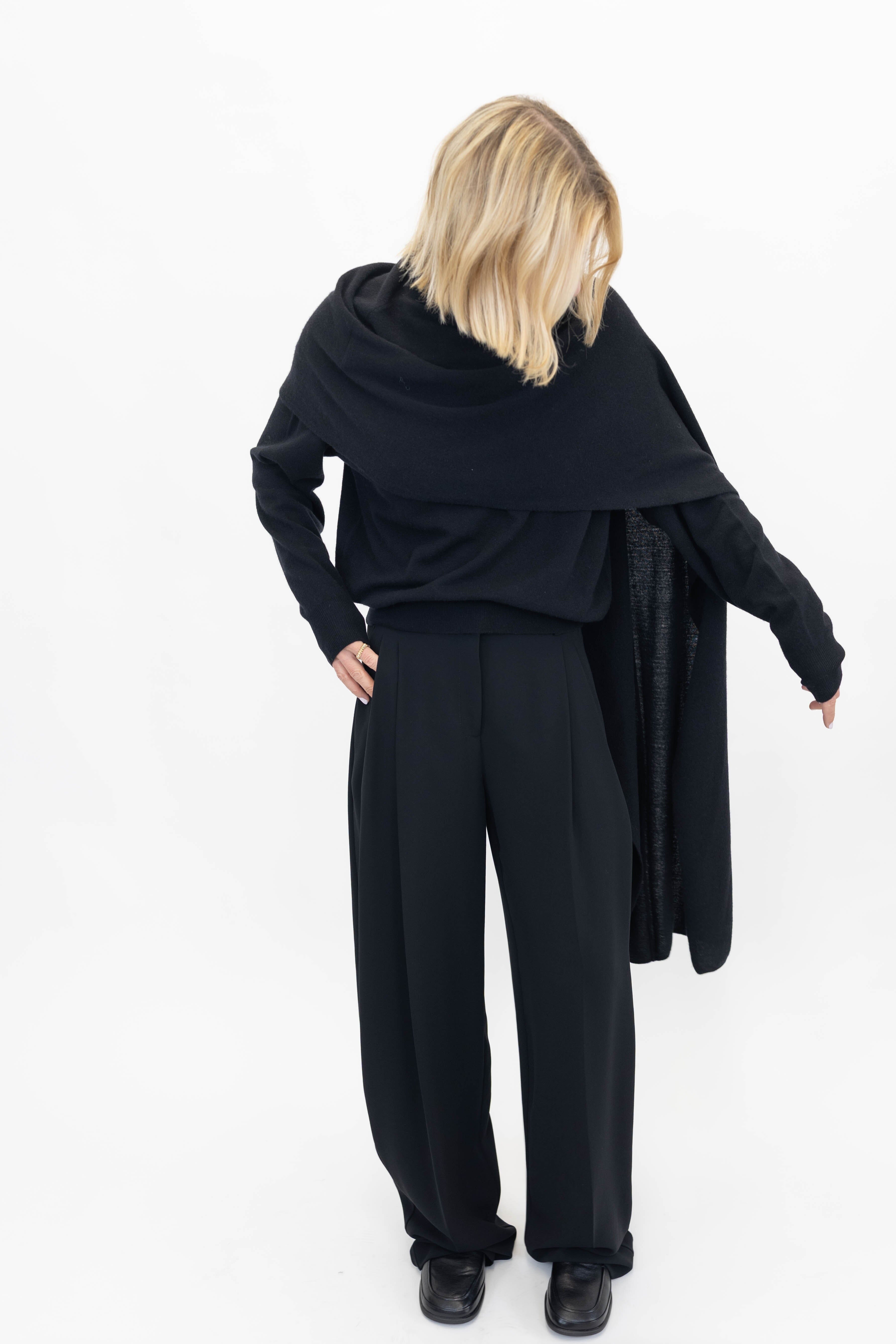 EDITA KNITTED CAPE SWEATER SWEATER THE ANDAMANE 