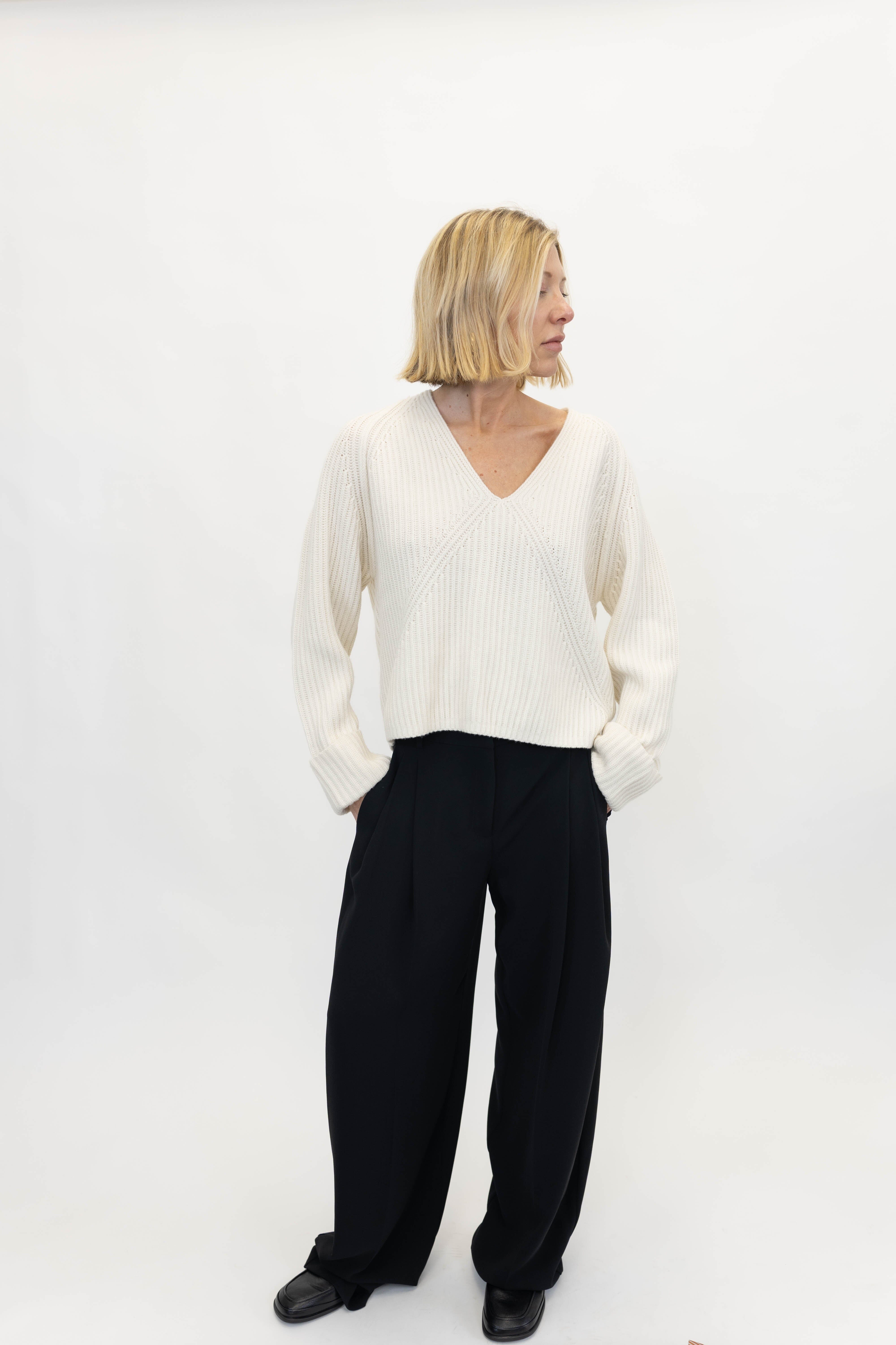 KAWSAR RIBBED BIB IN CREAM KNIT CHRISTIAN WIJNANTS 