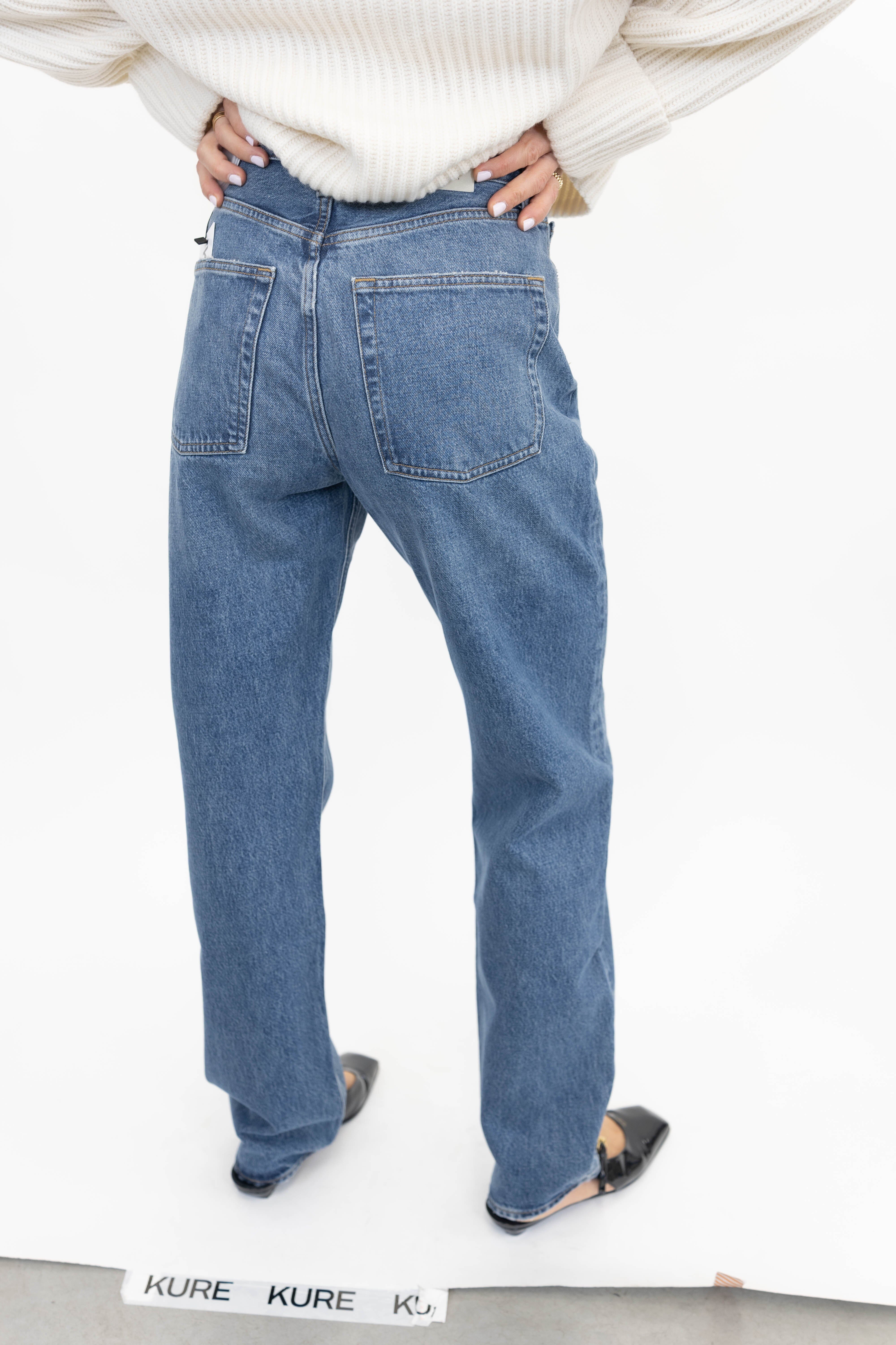 KELLY JEANS IN ESSENCE JEANS AGOLDE 