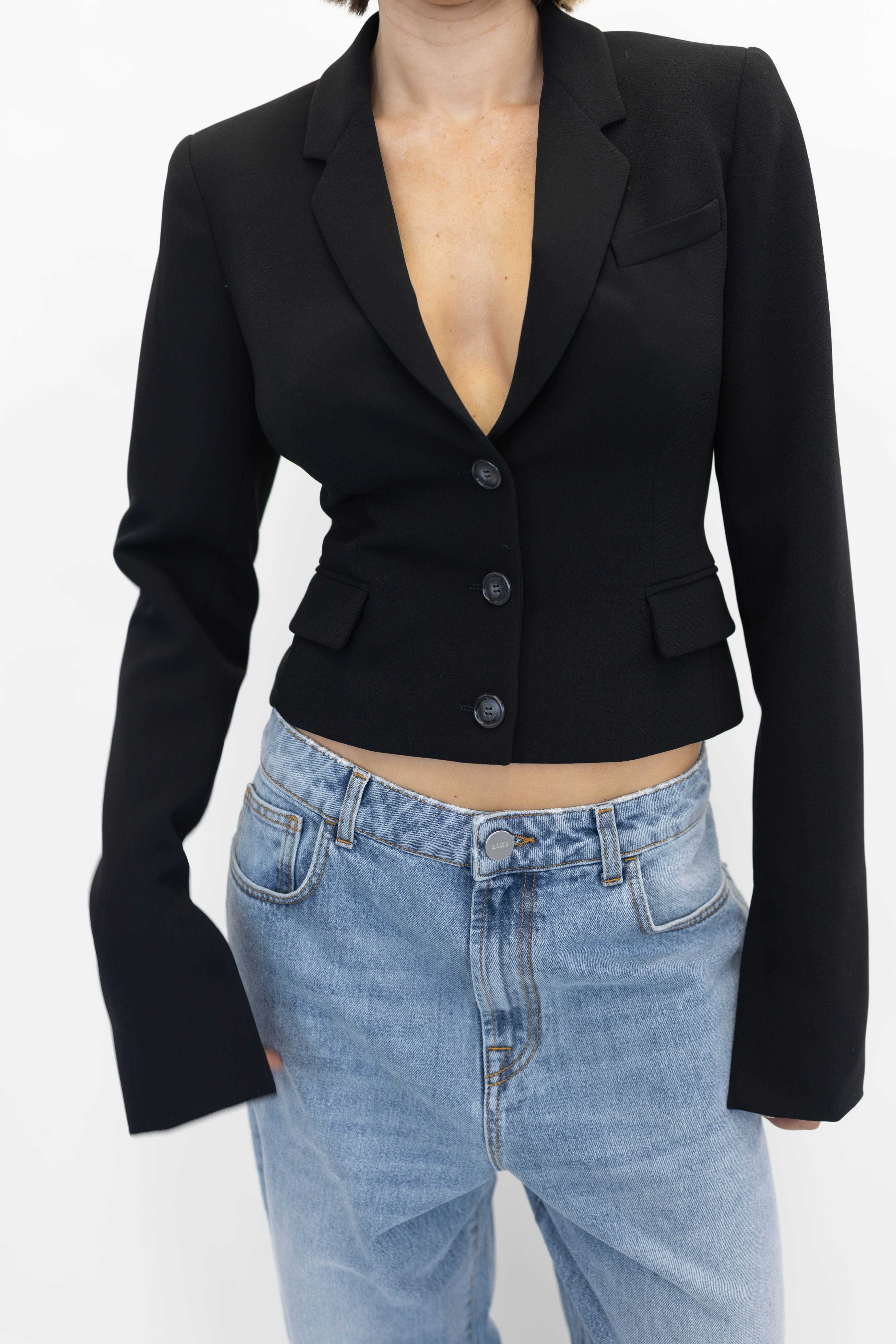 ZEFIRA FITTED MICRO BLAZER IN BLACK BLAZER THE ANDAMANE 