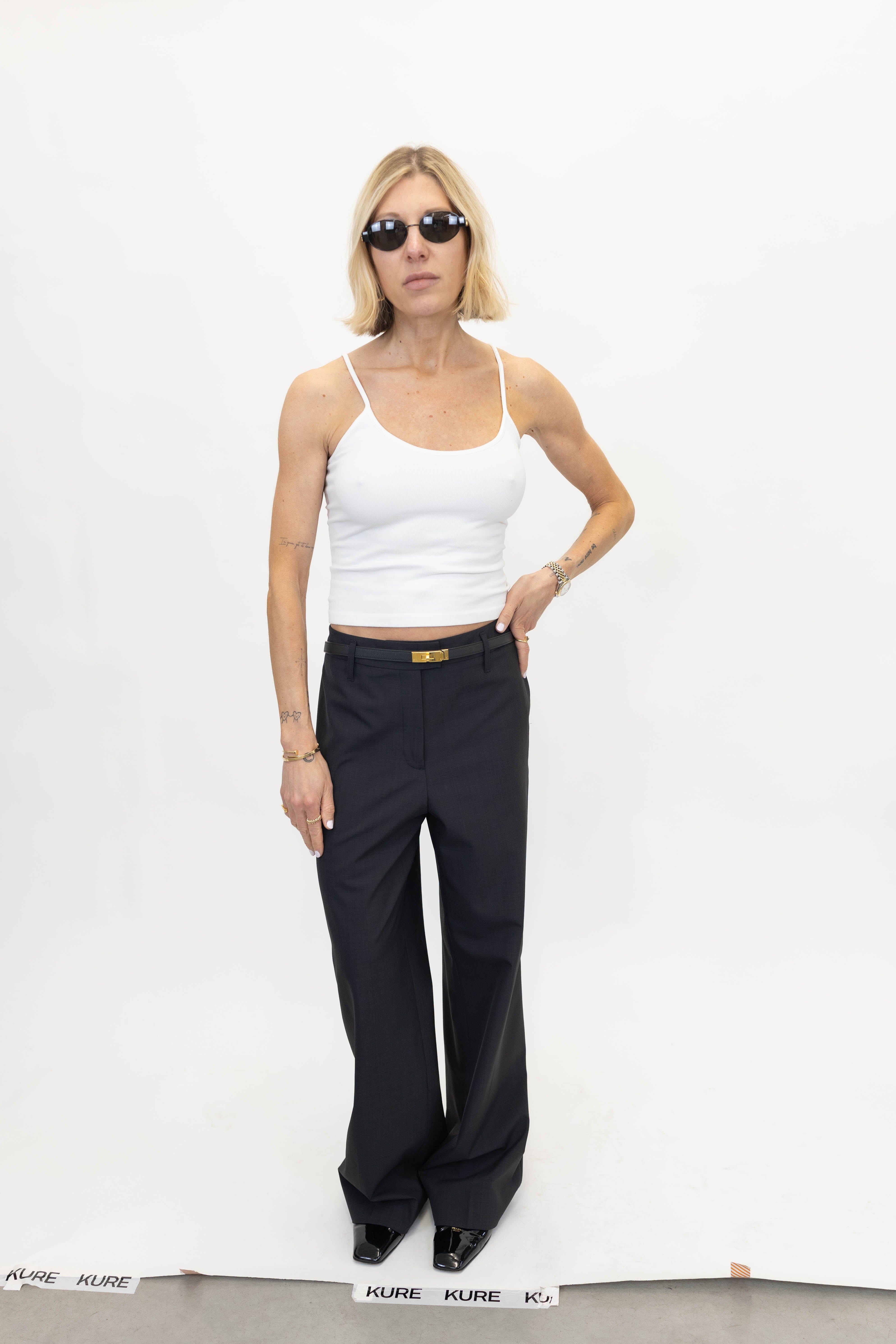 IVANO MID WAIST PANTS IN BLACK PANTS HERSKIND 